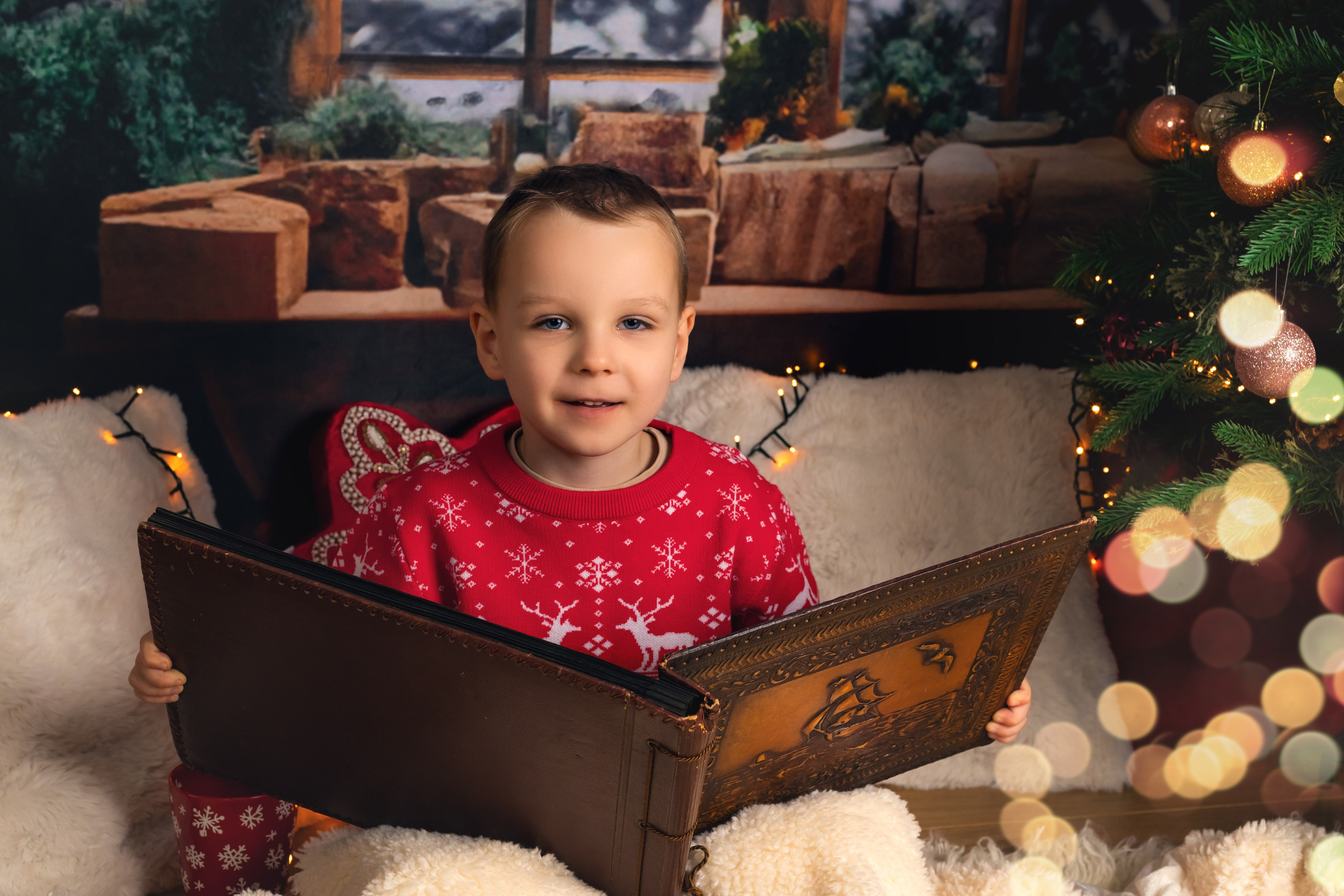 *** CHRISTMAS 2025 ***. Stevenage, Hertfordshire family, maternity and newborn photographer