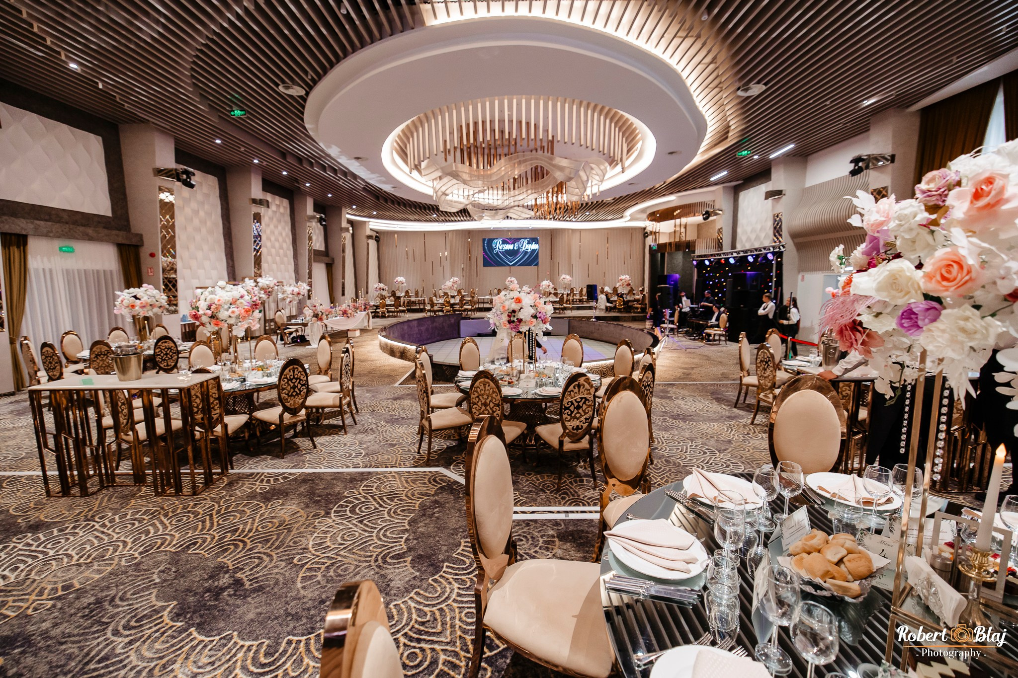 Roxana & Bogdan. Robert Blaj - Fotograf Nuntă Iași