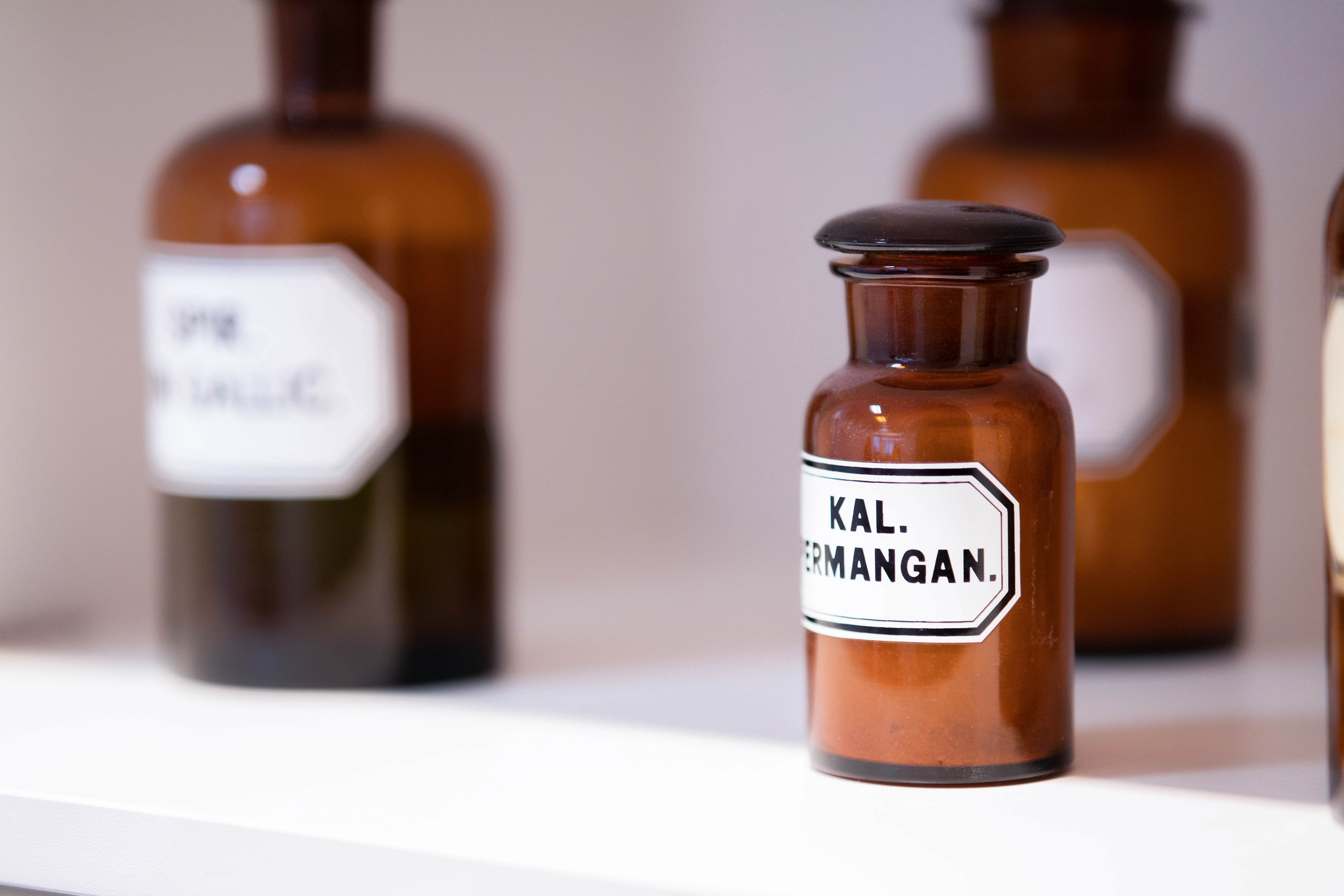 Dreiländer-Apotheke. Nina Janeckova Fotografin und Videografin am Bodensee