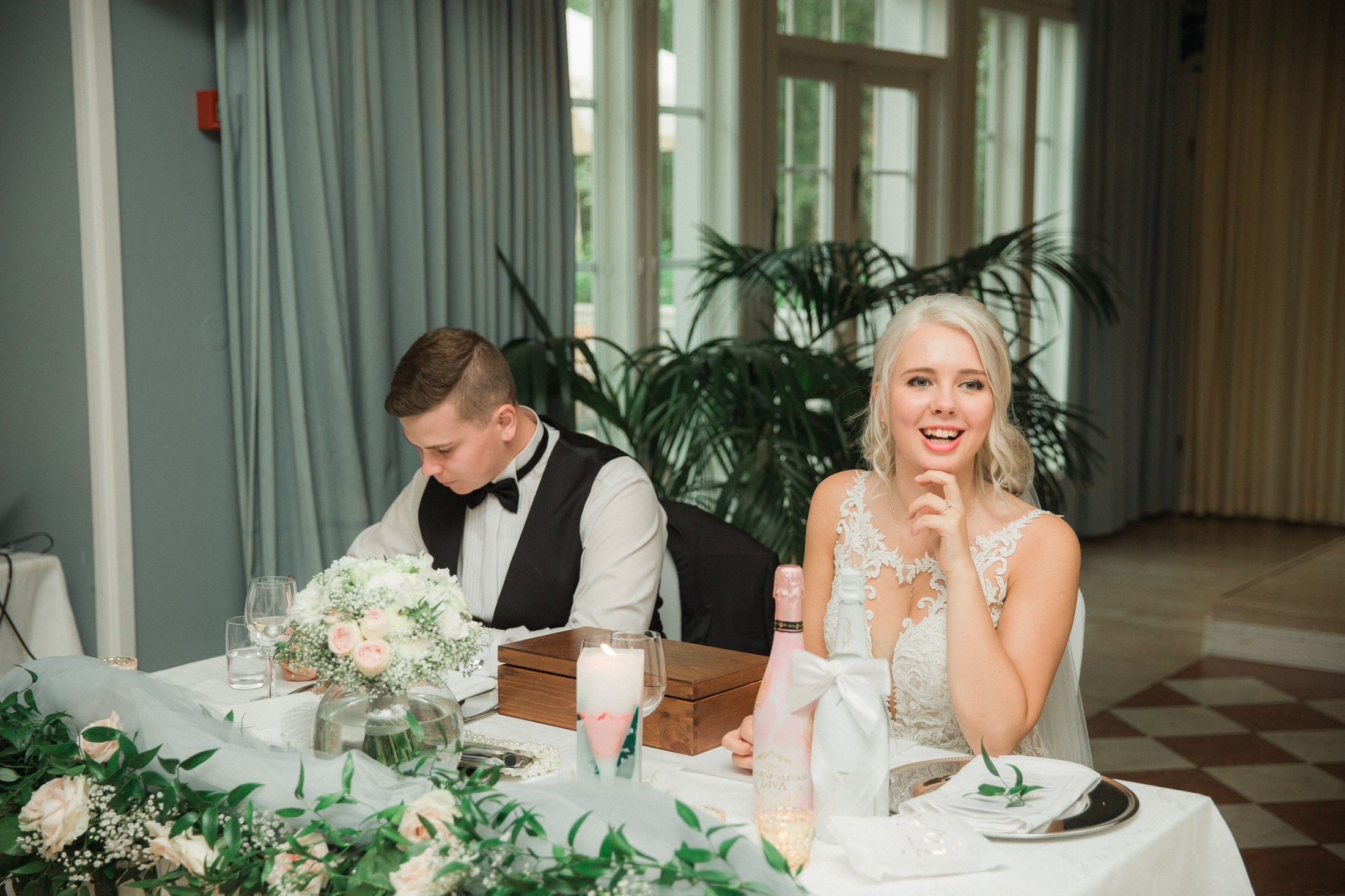 Hääkuvaaja Porvoo | Hääkuvaus Villa Haikko