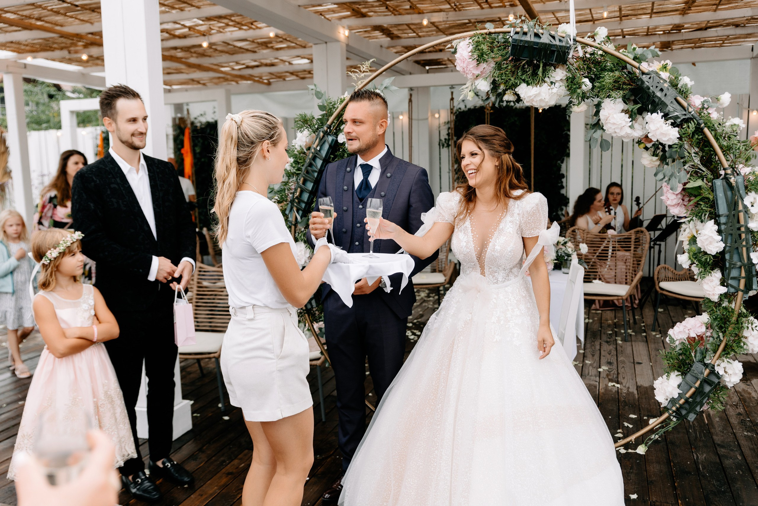 Krzysztof ♡ Weronika. Fotograf Ślubny Warszawa - Sesje Biznesowe Rodzinne Eventy