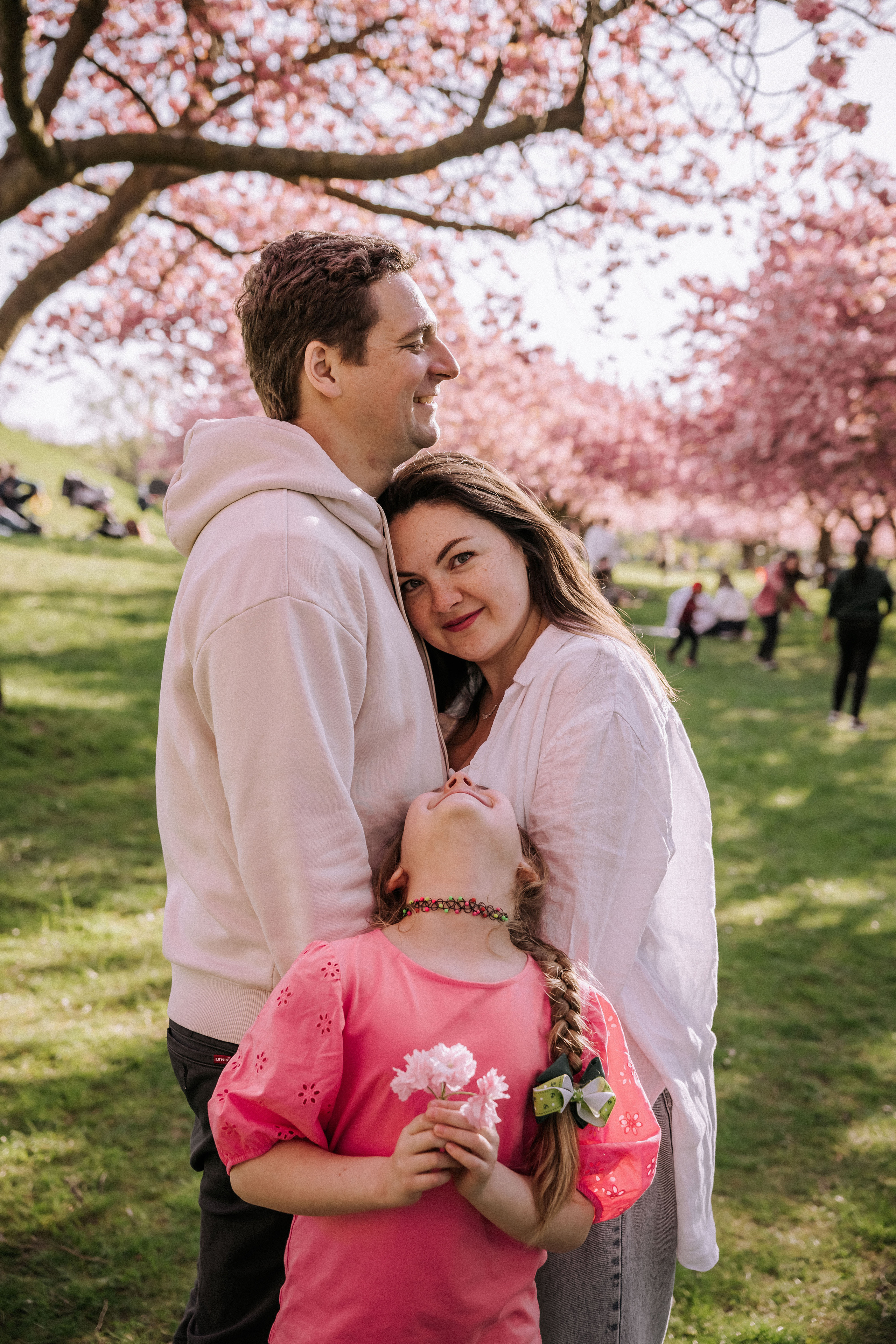 Julia’s Family. Portrait Photographer in Berlin Daria Doch Schwangerschaftsfotos