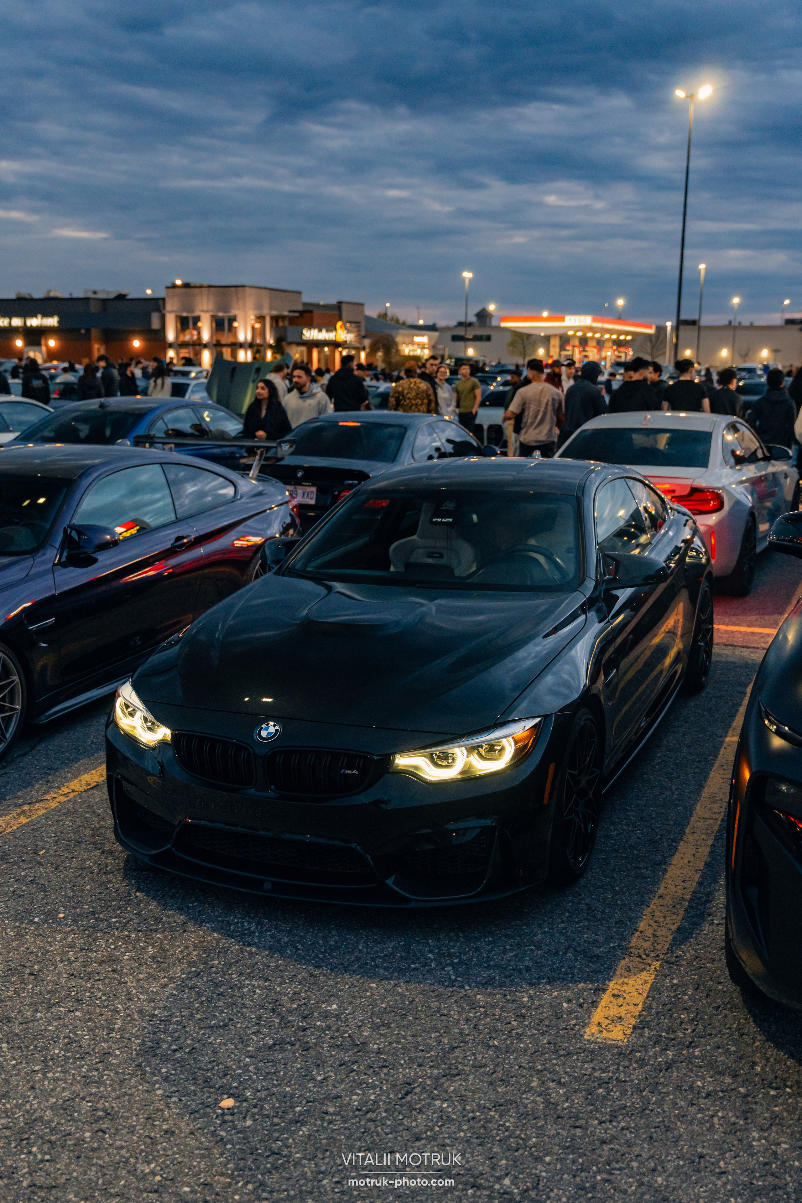 Car meet: 514 bimmers. Photographe de voitures à Paris — Vitalii Motruk
