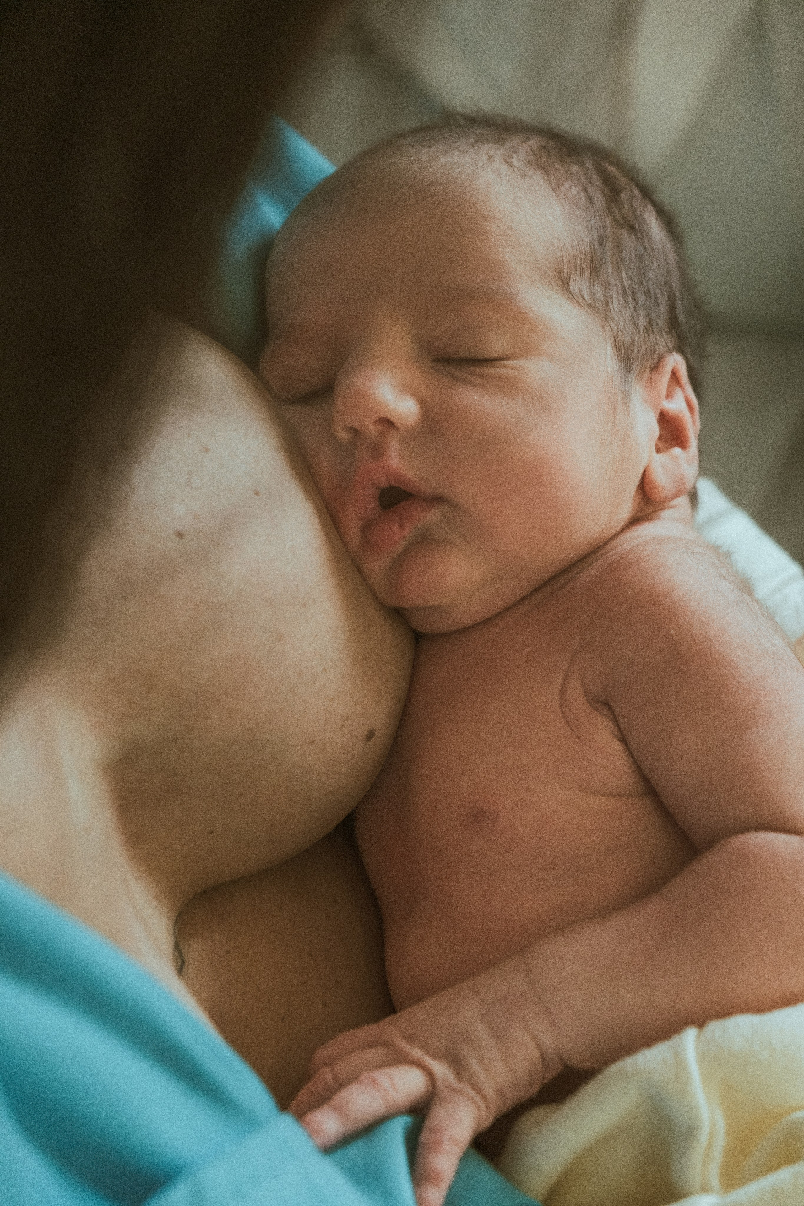 María. Fotógrafa infantil y de lactancia materna y maternidad en Barcelona