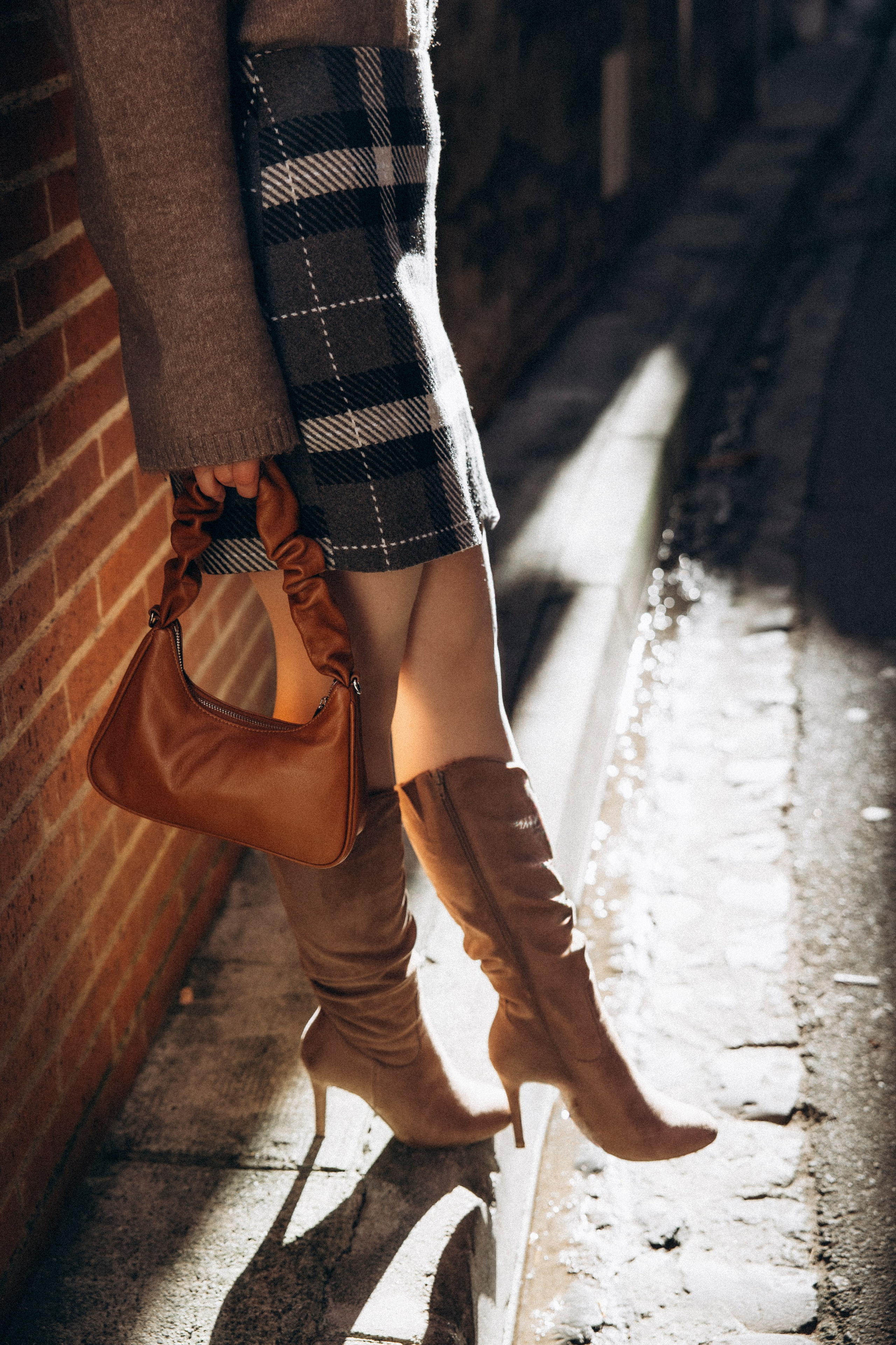 Autumn photoshoot for Elizaveta in Toulouse. Eugenie Smirnova — wedding, corporate and lifestyle photographer in Toulouse and Southwest France