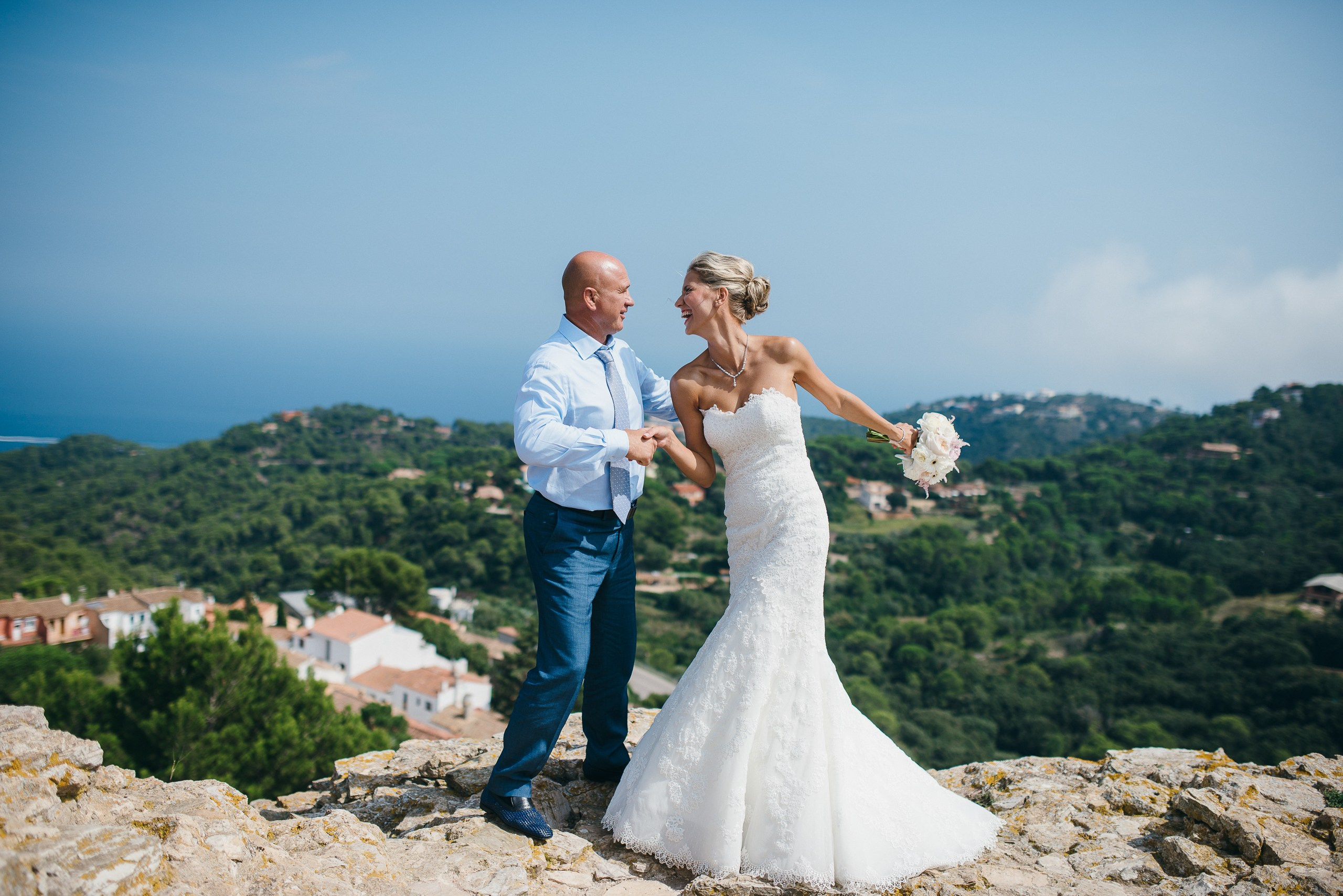Boda de Aleksandr&Julia en Mas Falet 1682. Fotógrafo profesional Bilbao