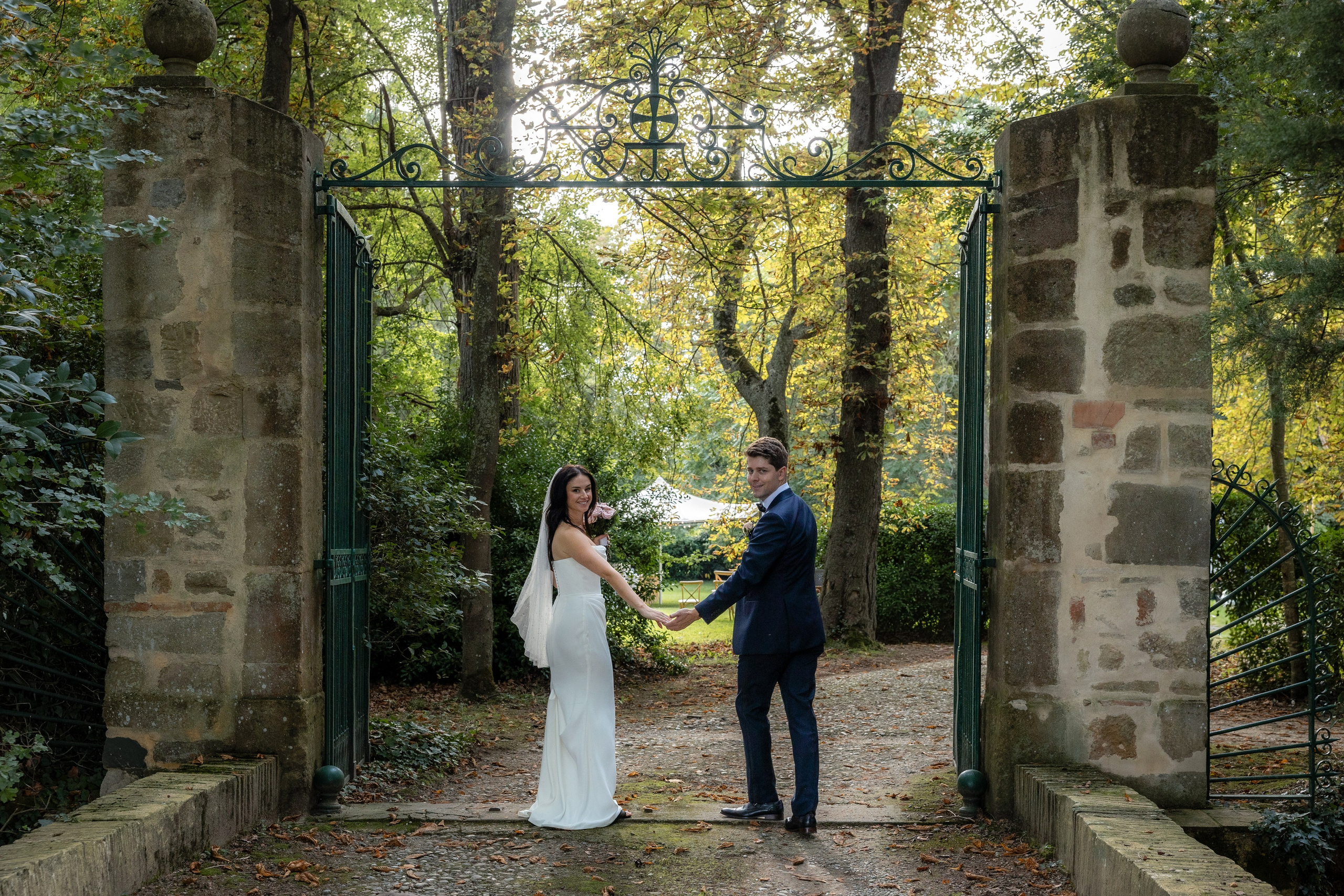 Liliana & Michel — an intimate musical wedding at Château La Commanderie, Plaigne. Евгения Смирнова — фотограф в Тулузе и юго-западной Франции