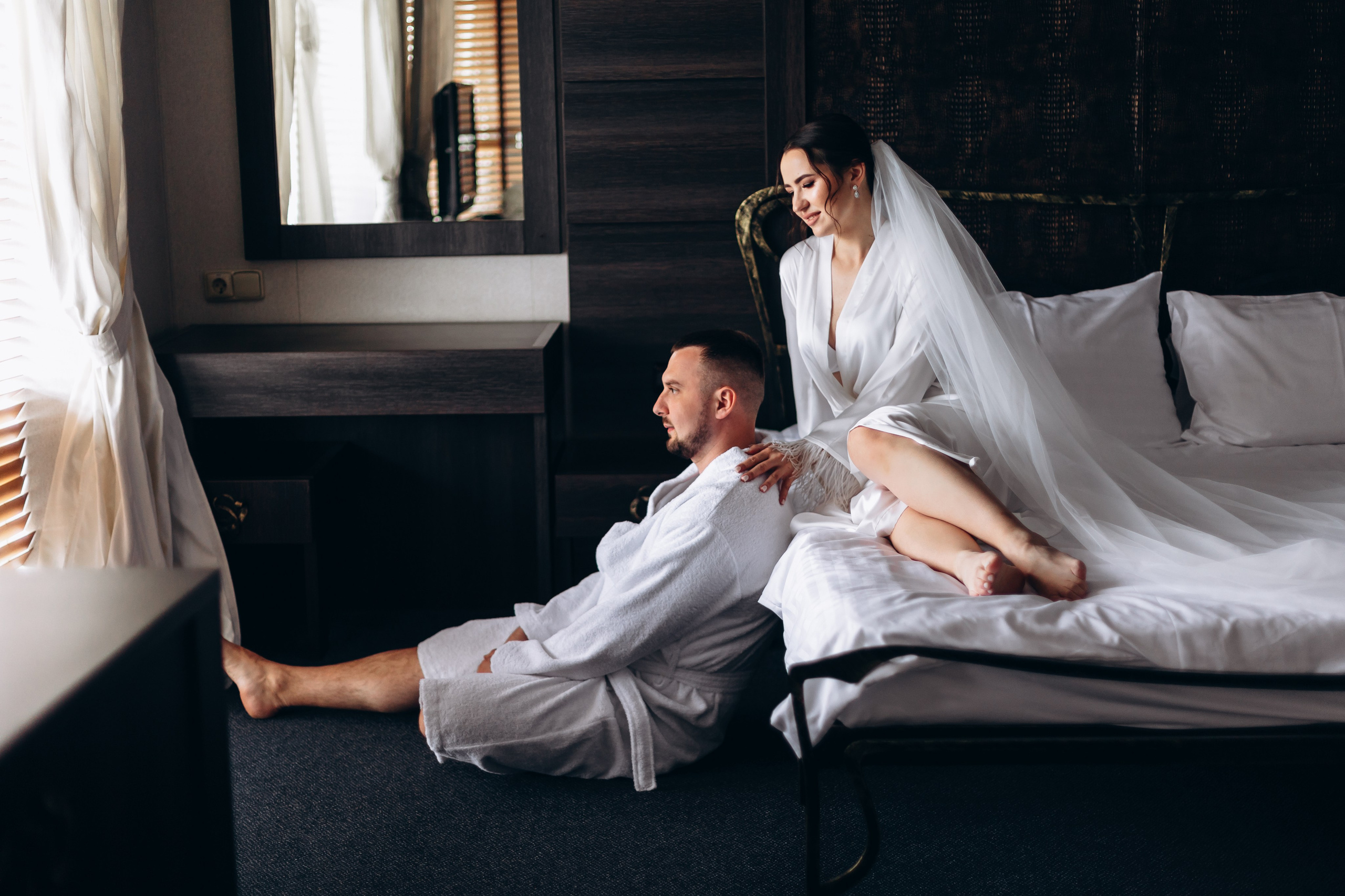 White Wedding. Wedding and Family Photograph