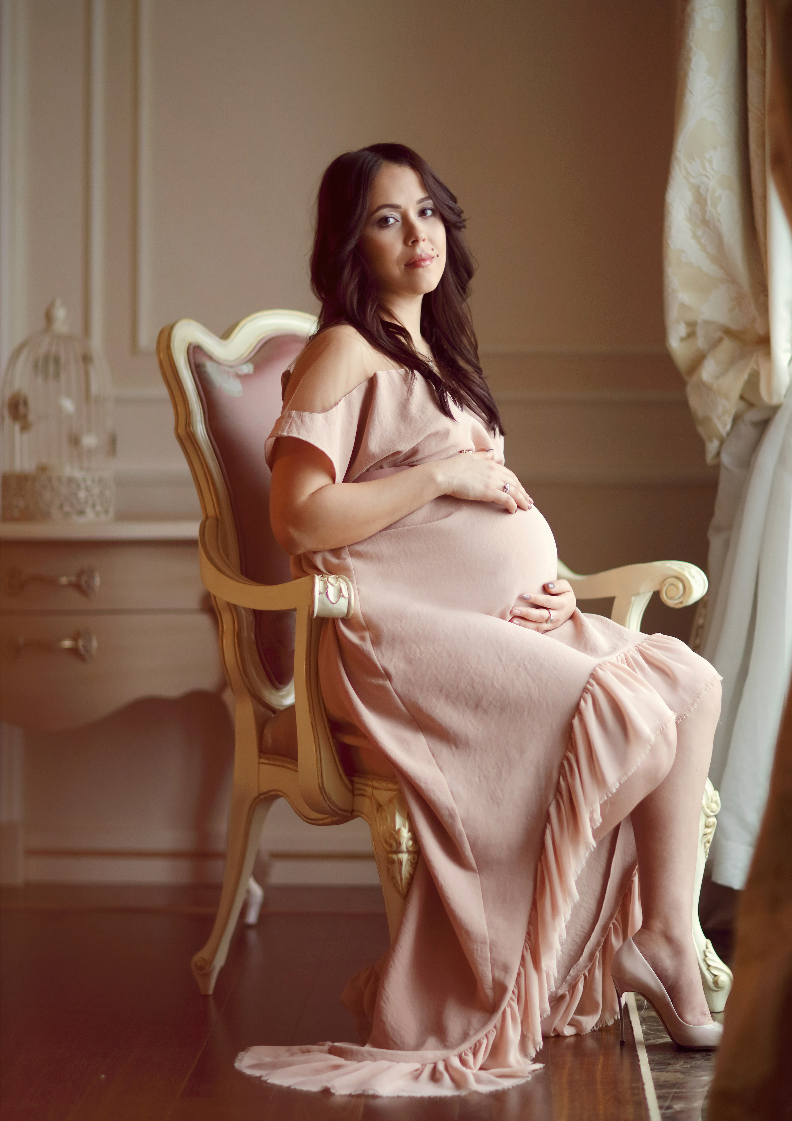 Pregnancy. Luxury wedding, portrait, family photographer over Europe