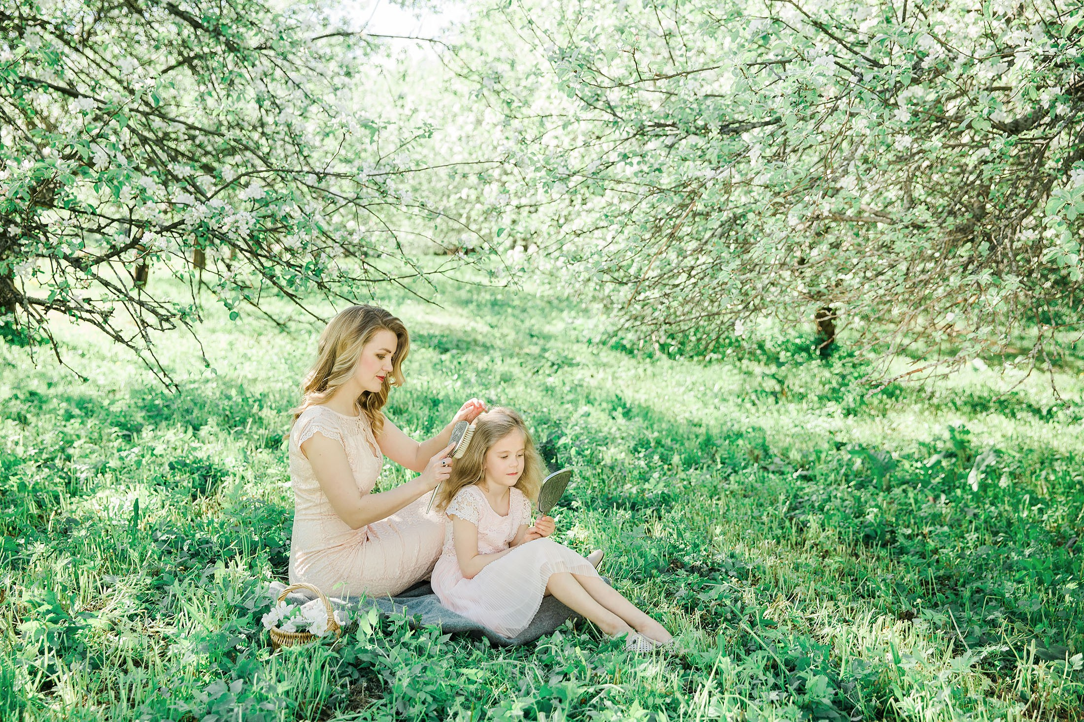 Minikuvaukset kirsikka-, omena- ja rodopuitossa