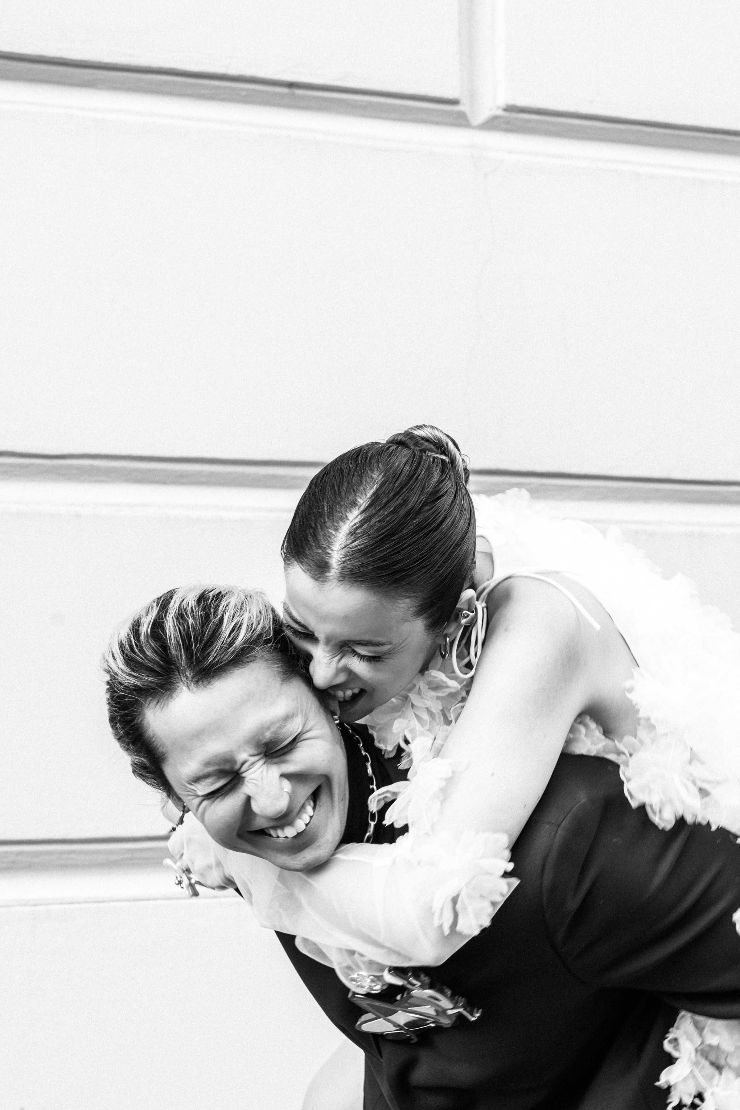 Zeitlose Eleganz: Ihre Hochzeit in Schwarz-Weiß. Hochzeitfotograf in Bielefeld