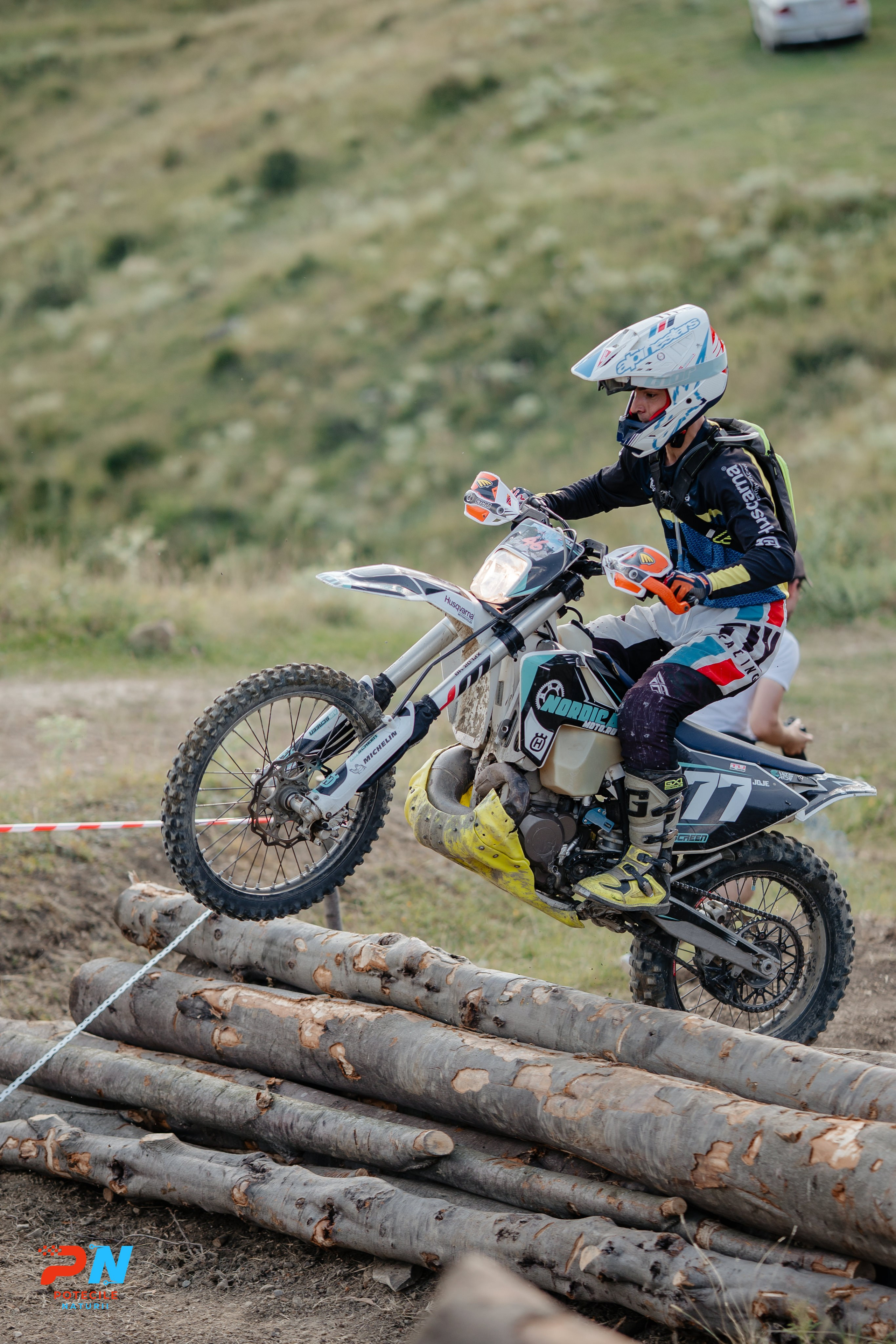 Potecile Naturii 2025. Raw Studio. Fotograful tau de nunta!