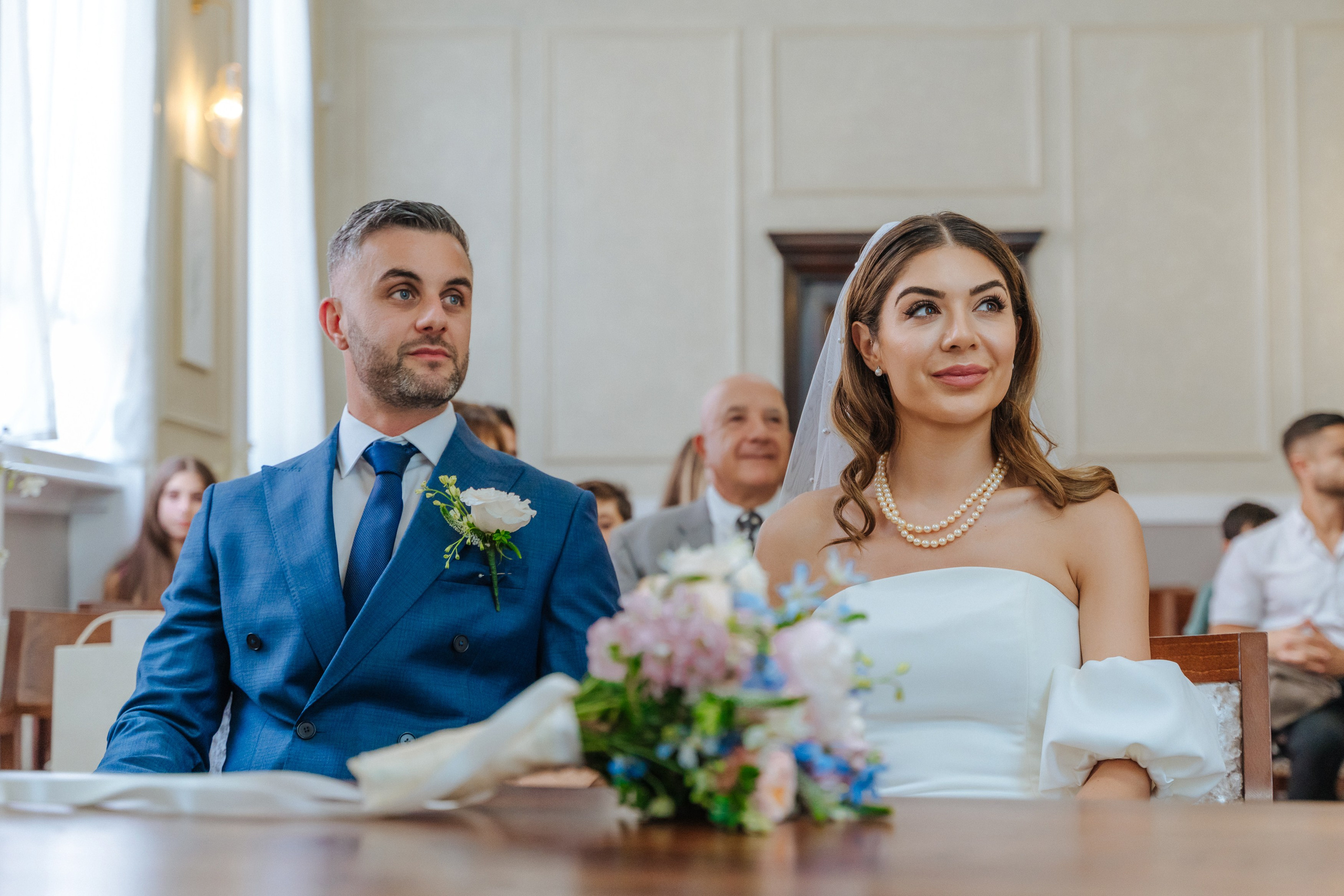 Civil ceremony at Chelsea Old Town Hall,  Wedding in Chelsea, Wedding in London,  wedding photographer in Chelsea, wedding photographer in London, wedding photographer London, documentary wedding photography, stylish wedding photos, creative wedding photographer UK, wedding photographer for international couples, natural wedding photography, London wedding photos, Ekaterina Romanova, Russian speaking wedding photographer, быстрый фотограф на свадьбу Лондон, креативный свадебный фотограф, свадебный фотограф Великобритания