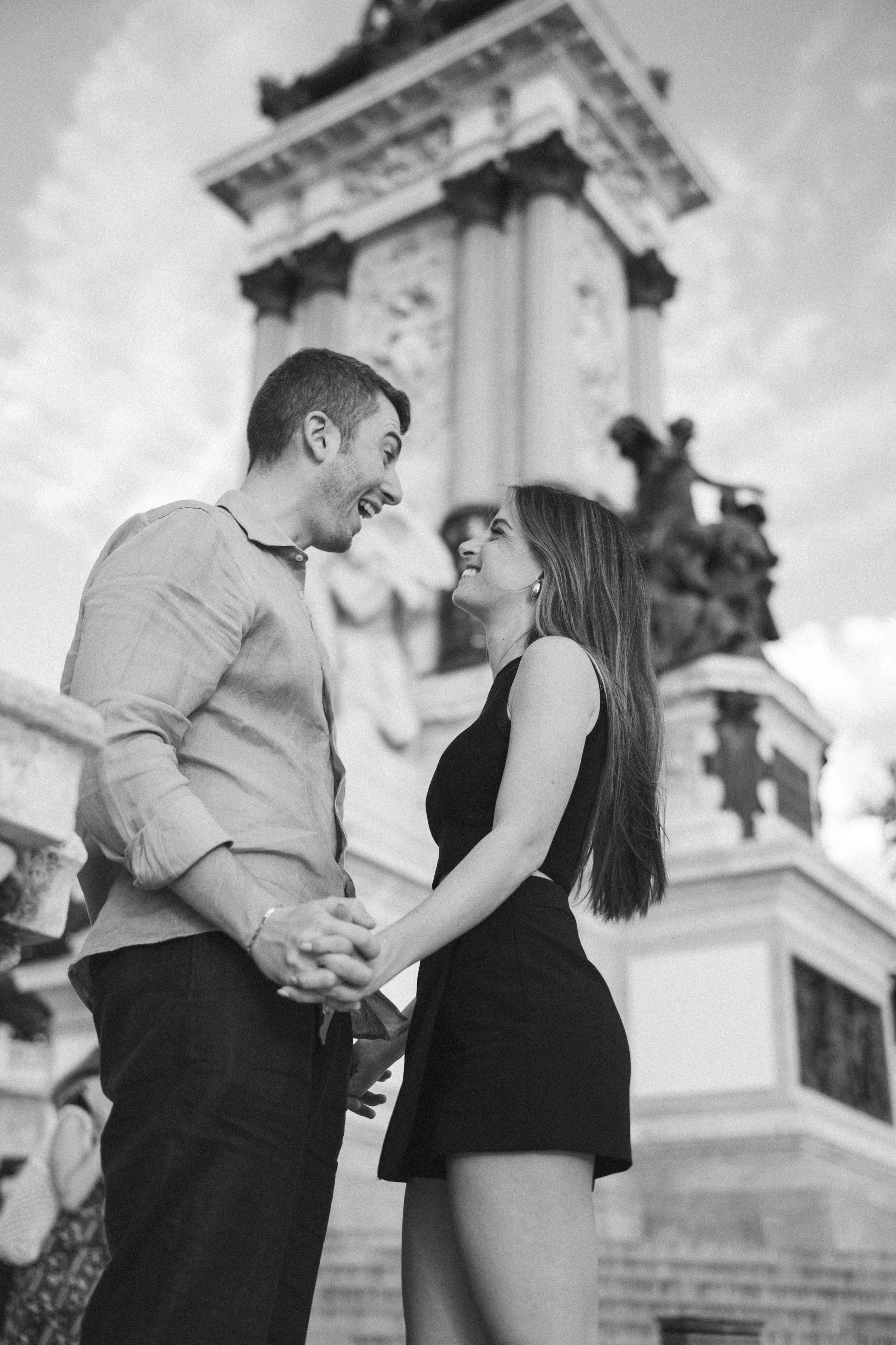 Sesiones de fotos de propuesta de matrimonio en Madrid. Fotógrafo en Madrid, España. Alyona Belyaninova