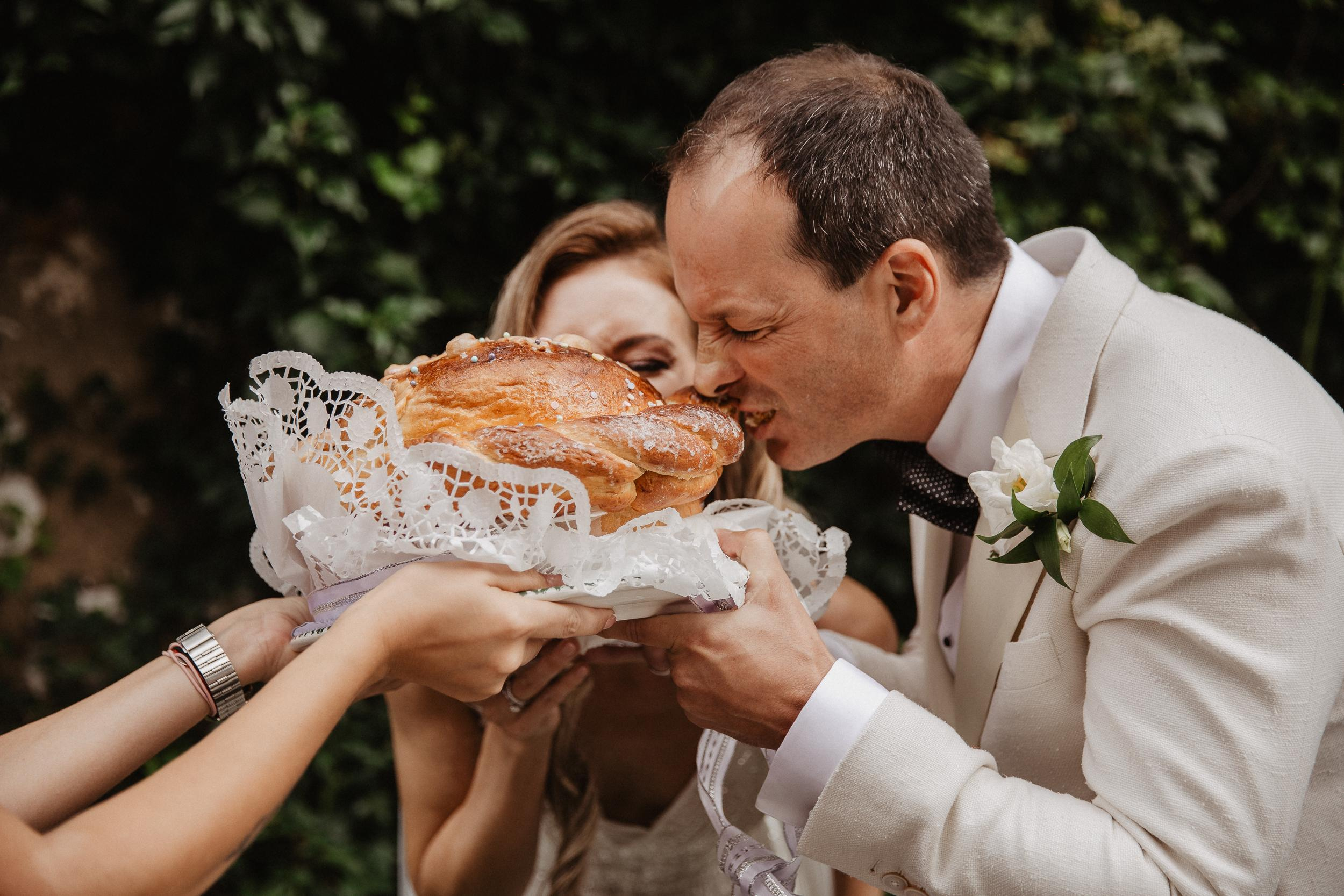 Intimate Wedding in castle Austria. Iceland elopement photographer & videographer