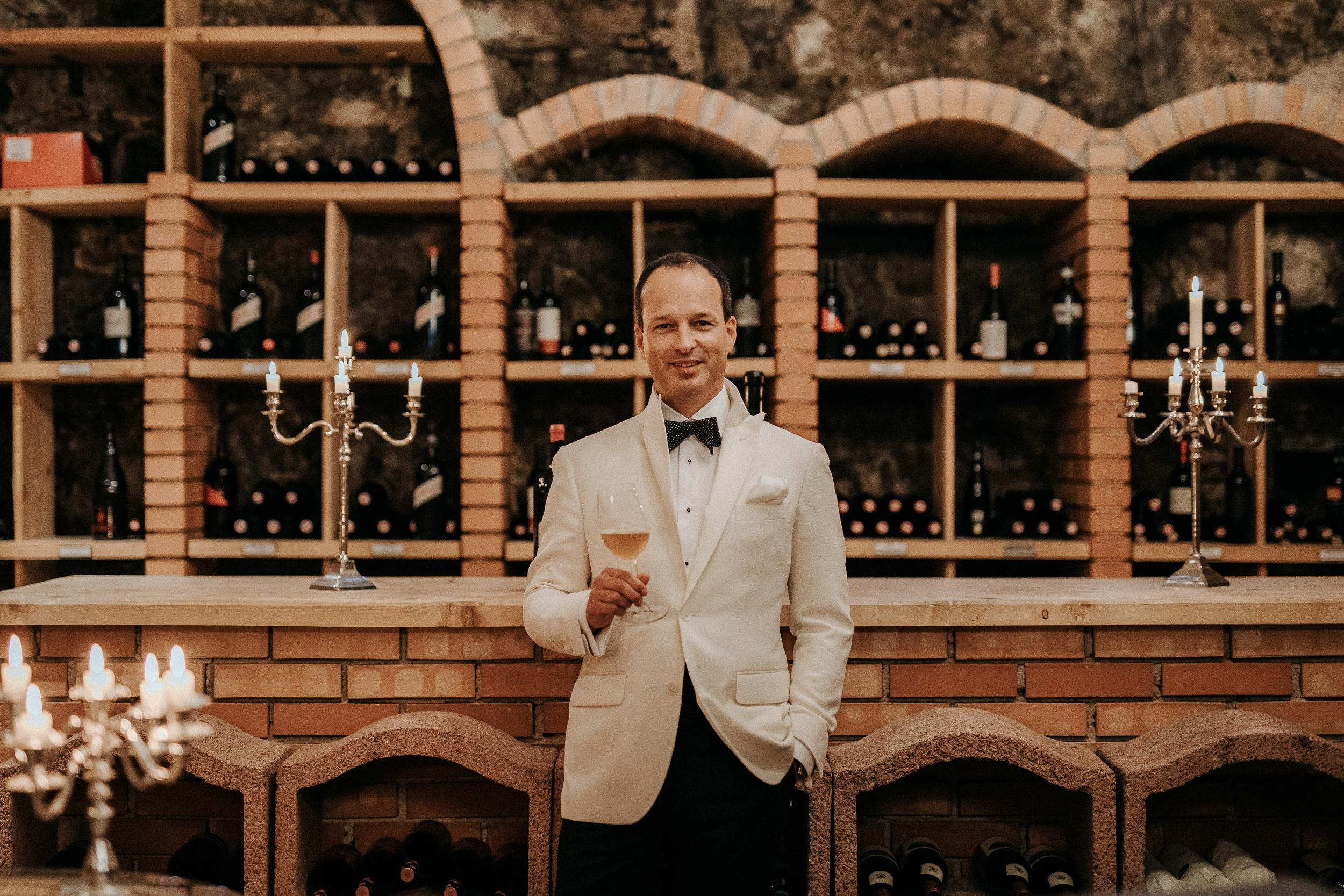 Intimate Wedding in castle Austria. Iceland elopement photographer & videographer