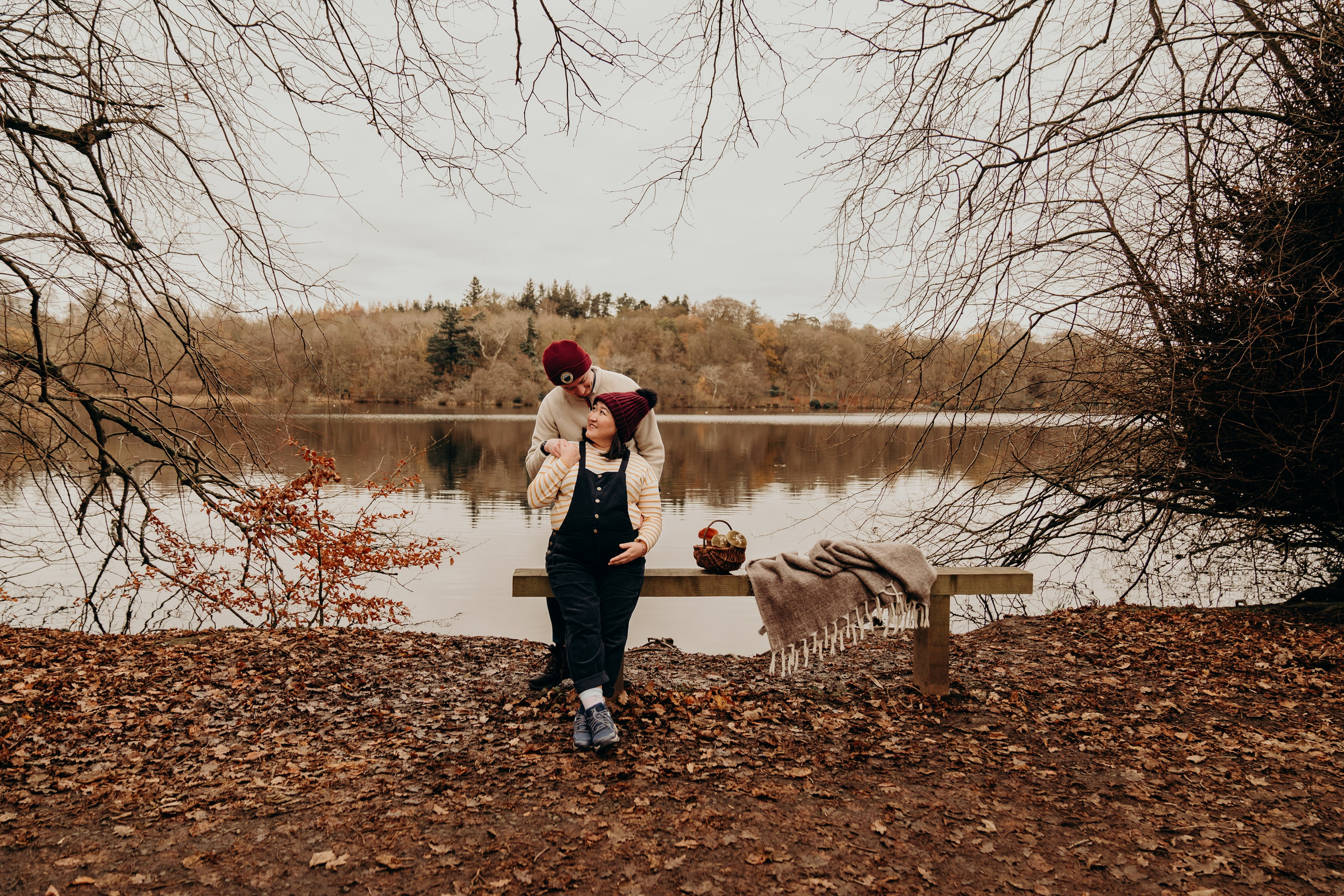 Maternity photographer Gosforth, Newcastle Upon Tyne, Northumberland. Outdoor maternity lifestyle photography