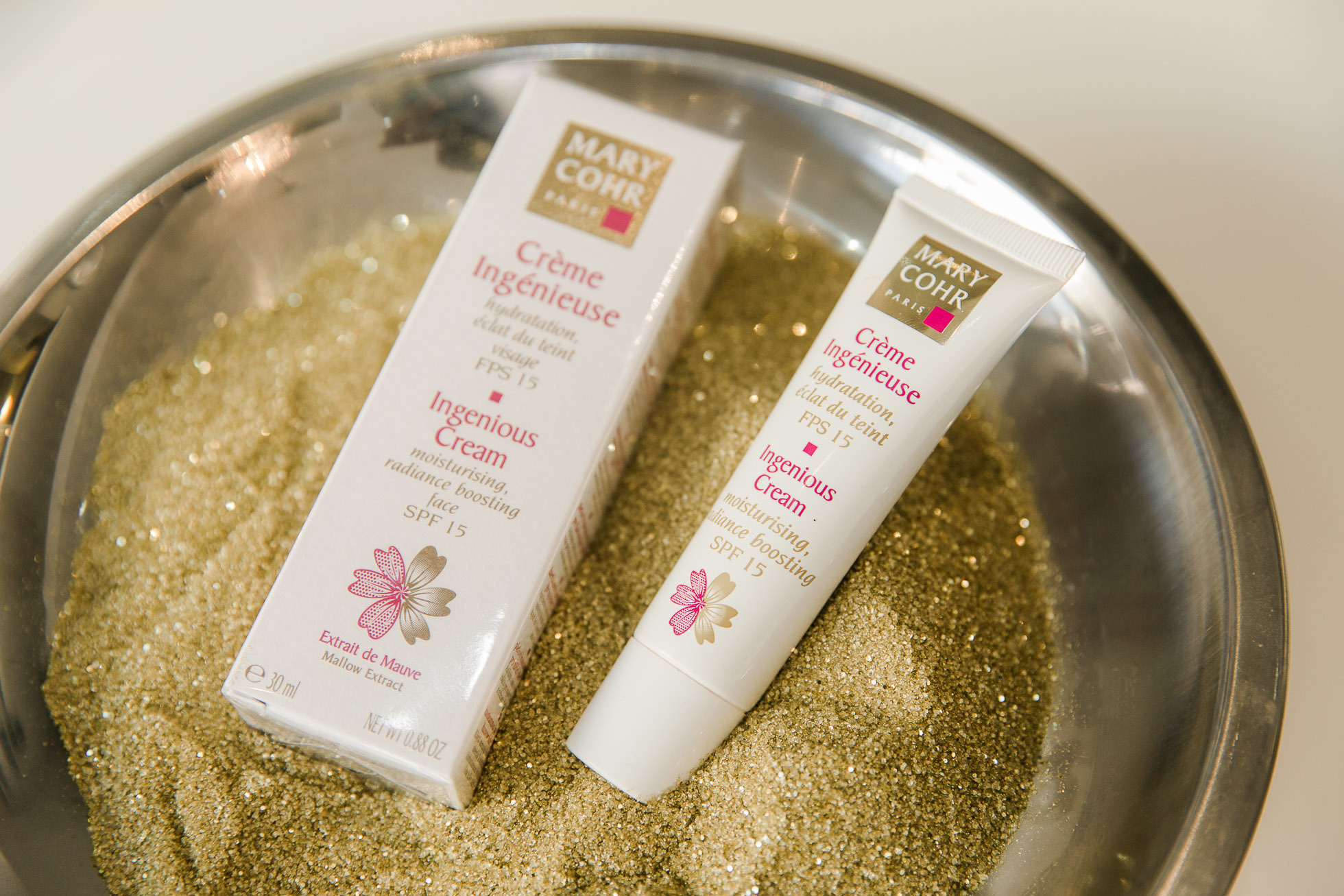 Tuotekuvaus Floramore Oy, Crocus Paperi, Hää- ja Juhlasuunnittelu Orch