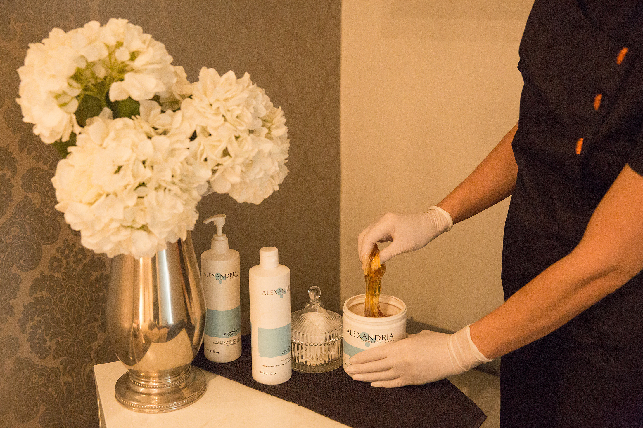 Tuotekuvaus Floramore Oy, Crocus Paperi, Hää- ja Juhlasuunnittelu Orch