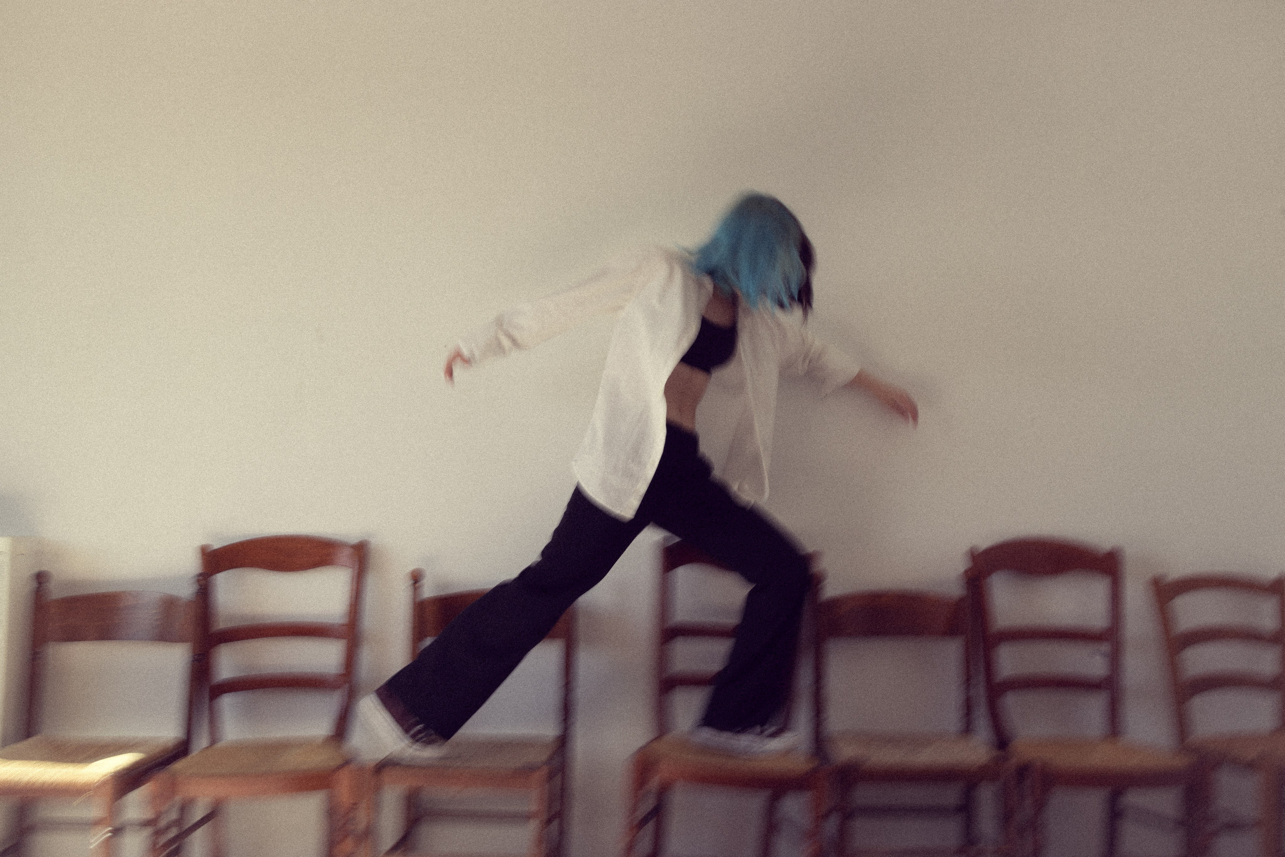 Portrait de femme charismatique. Histoires d’amour, séances photos de famille et de mariage en France