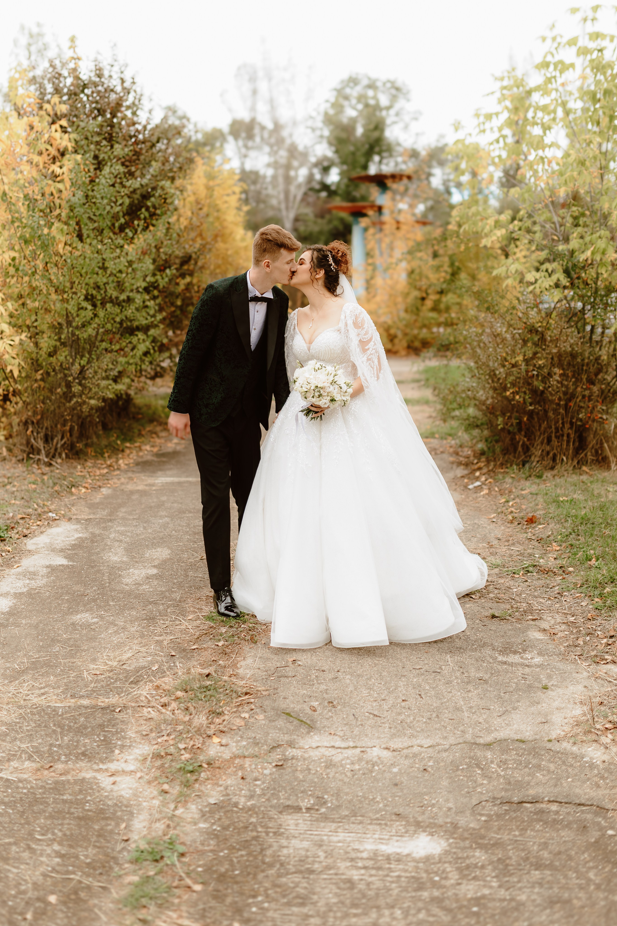 Alexandra & Adrian 🍀🧡🌿. Stefan Teodorescu — Fotograf de Nunta