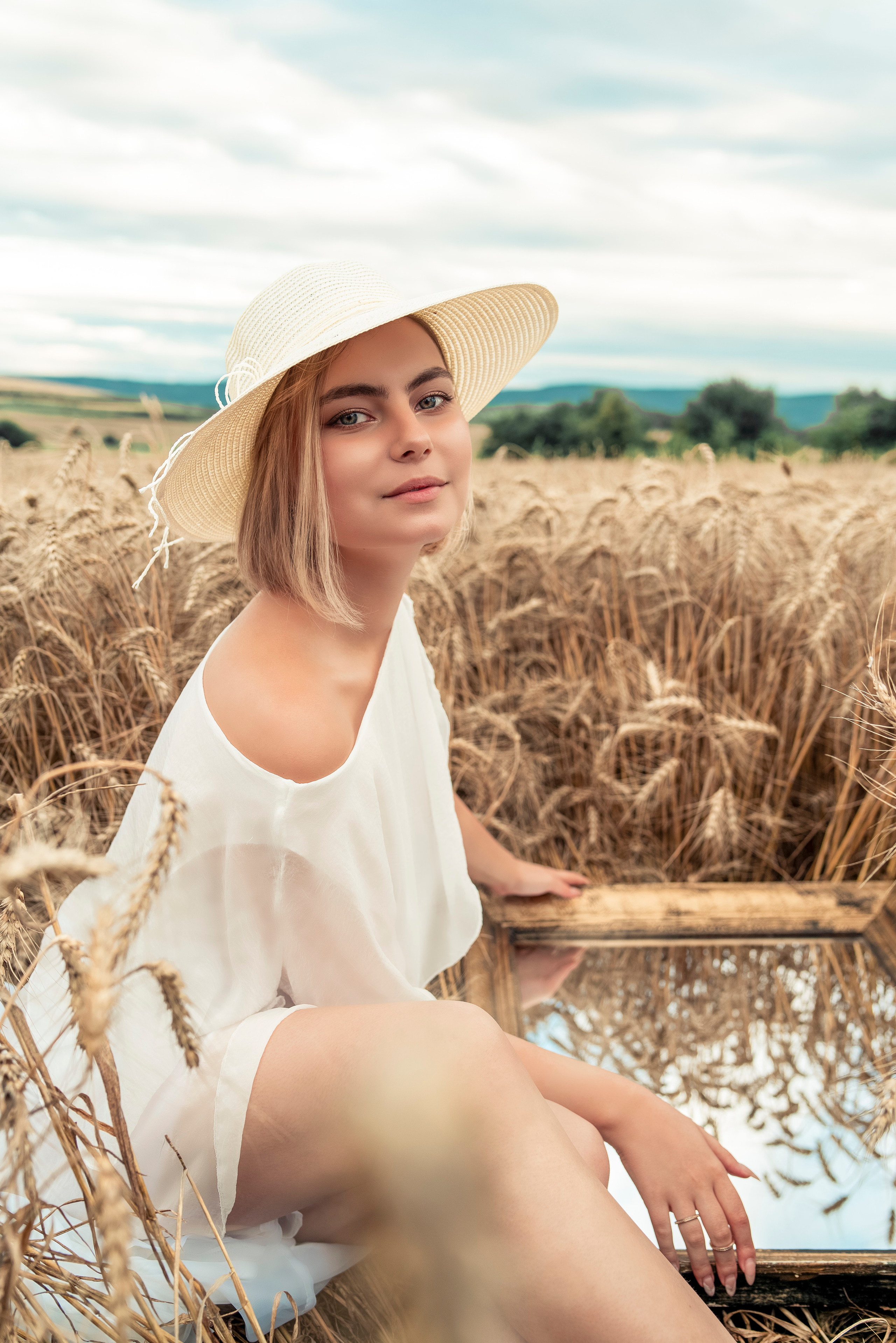 FEMALE ALBUM. Vasyl Grygorchuk: Photography & Graphic Design