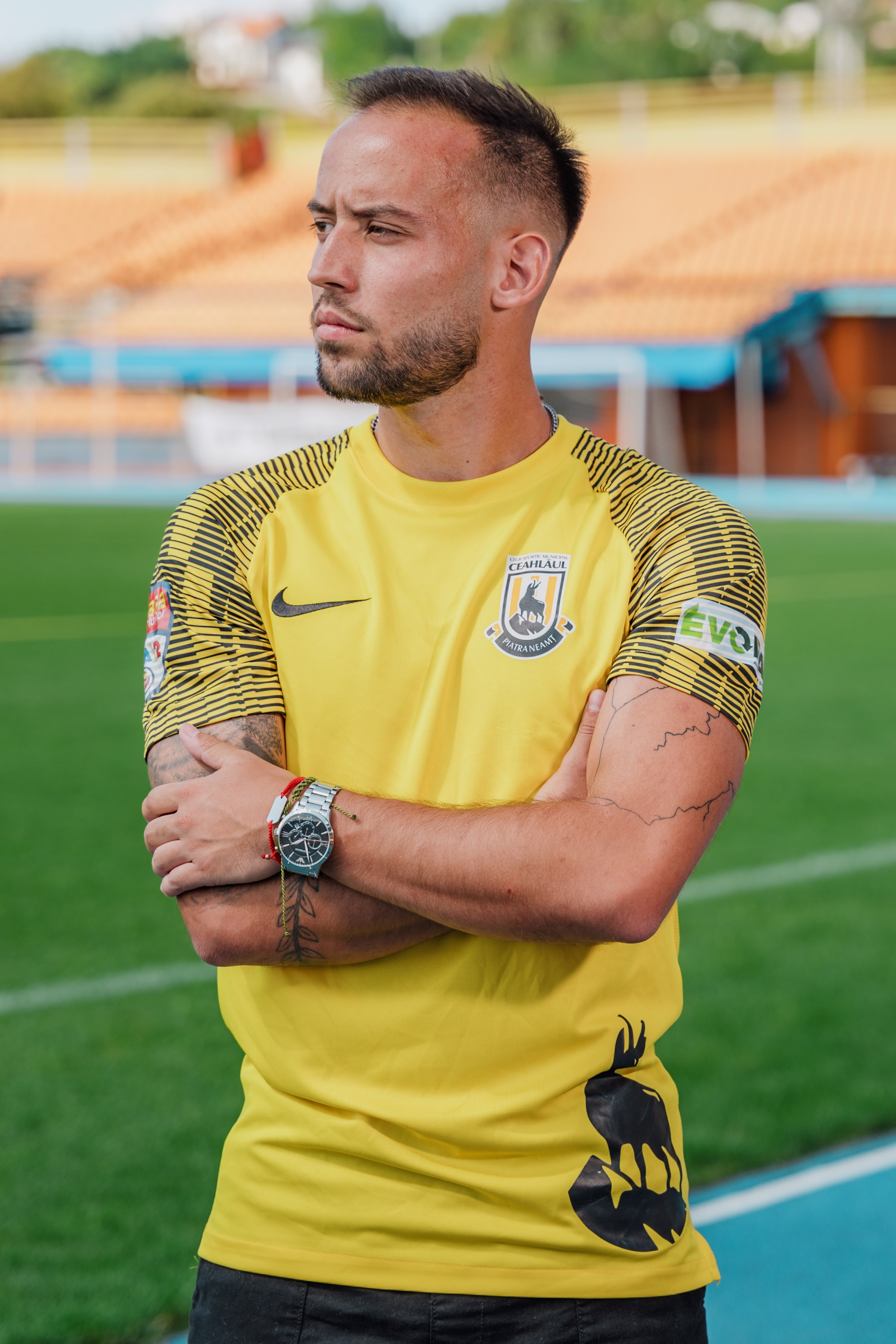 Folha. Dragosbaciuartphotographer