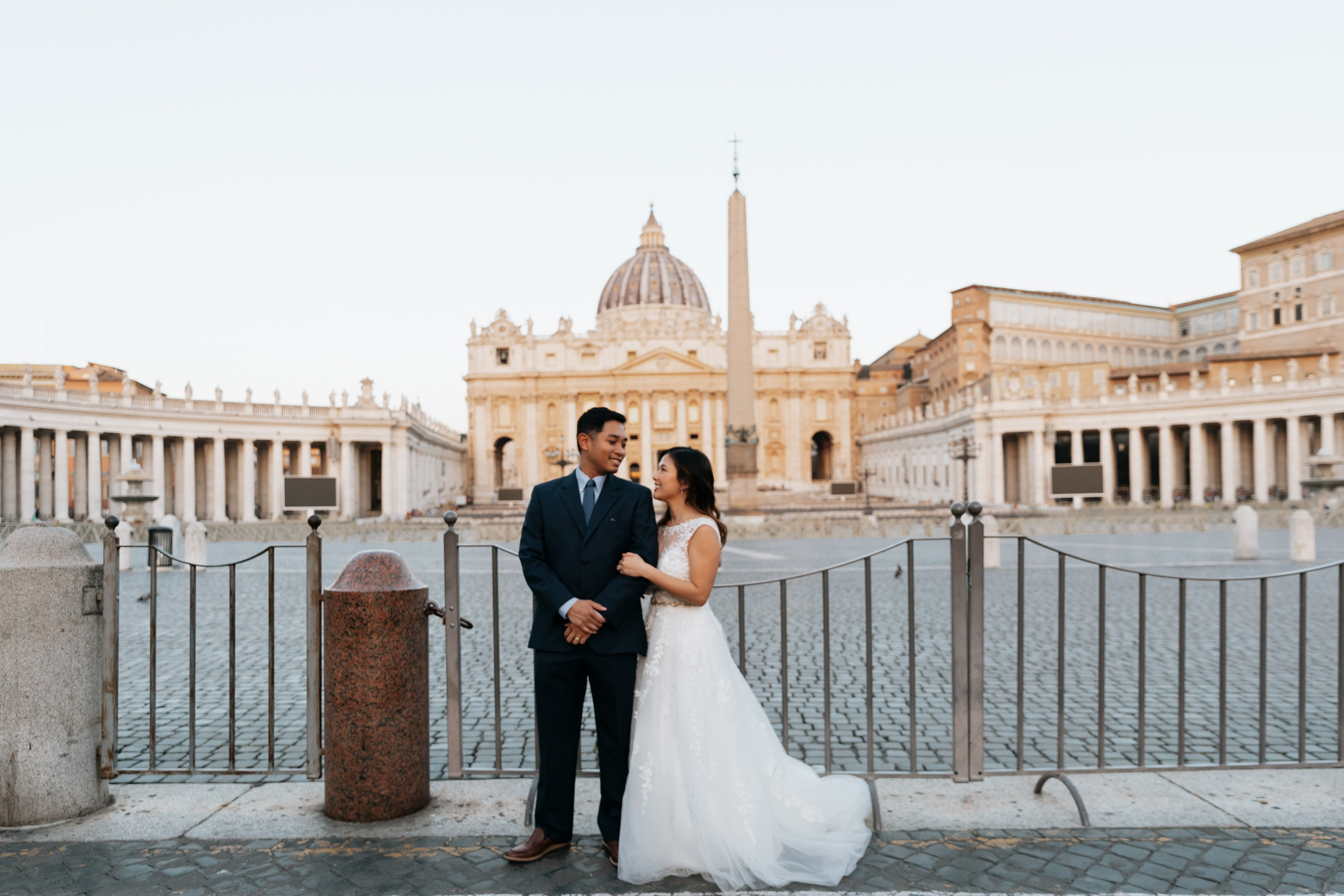 Elopement photoshoot in Rome. Photographer in Rome