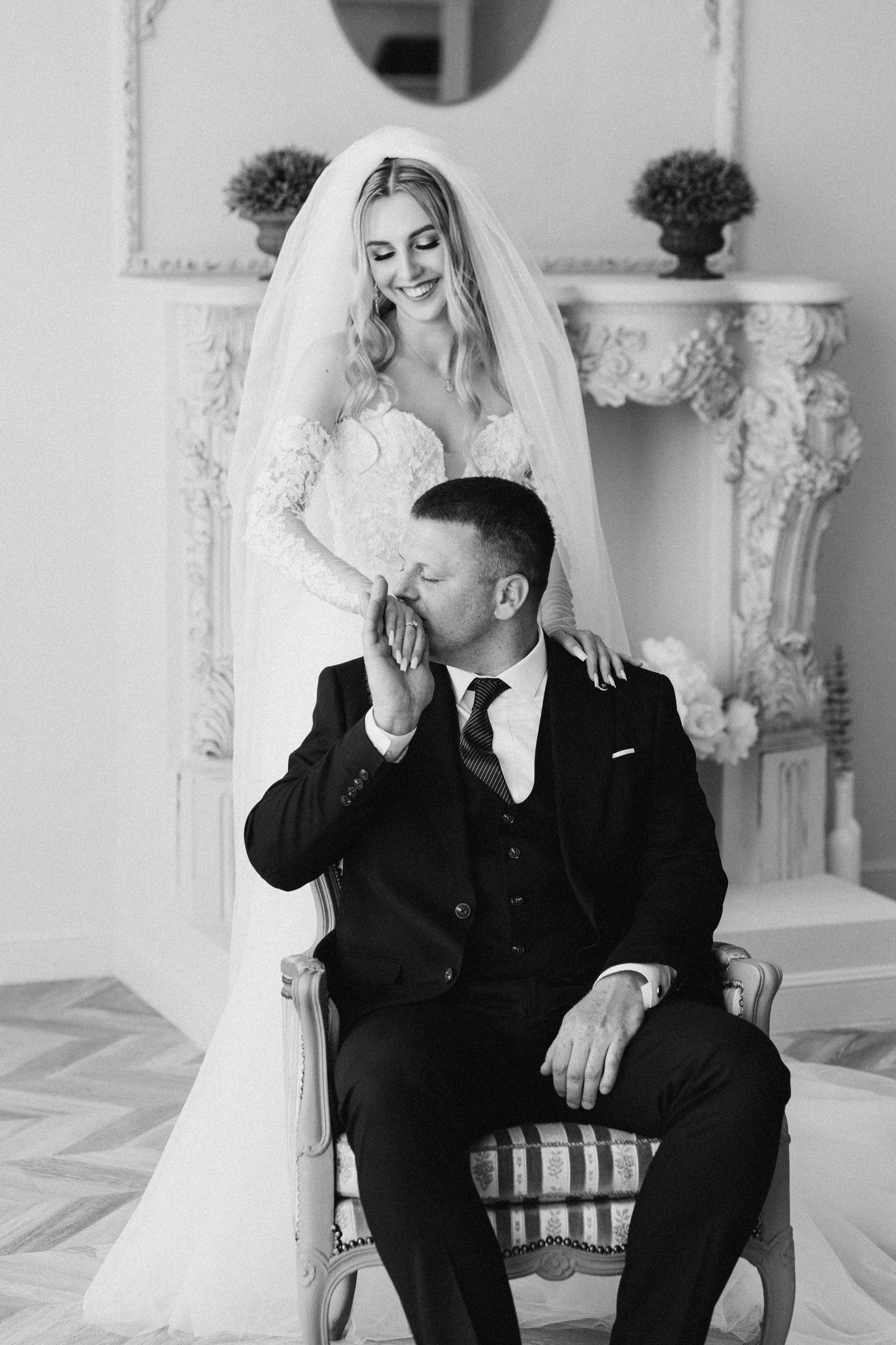 Nikolly & Constantin. Home