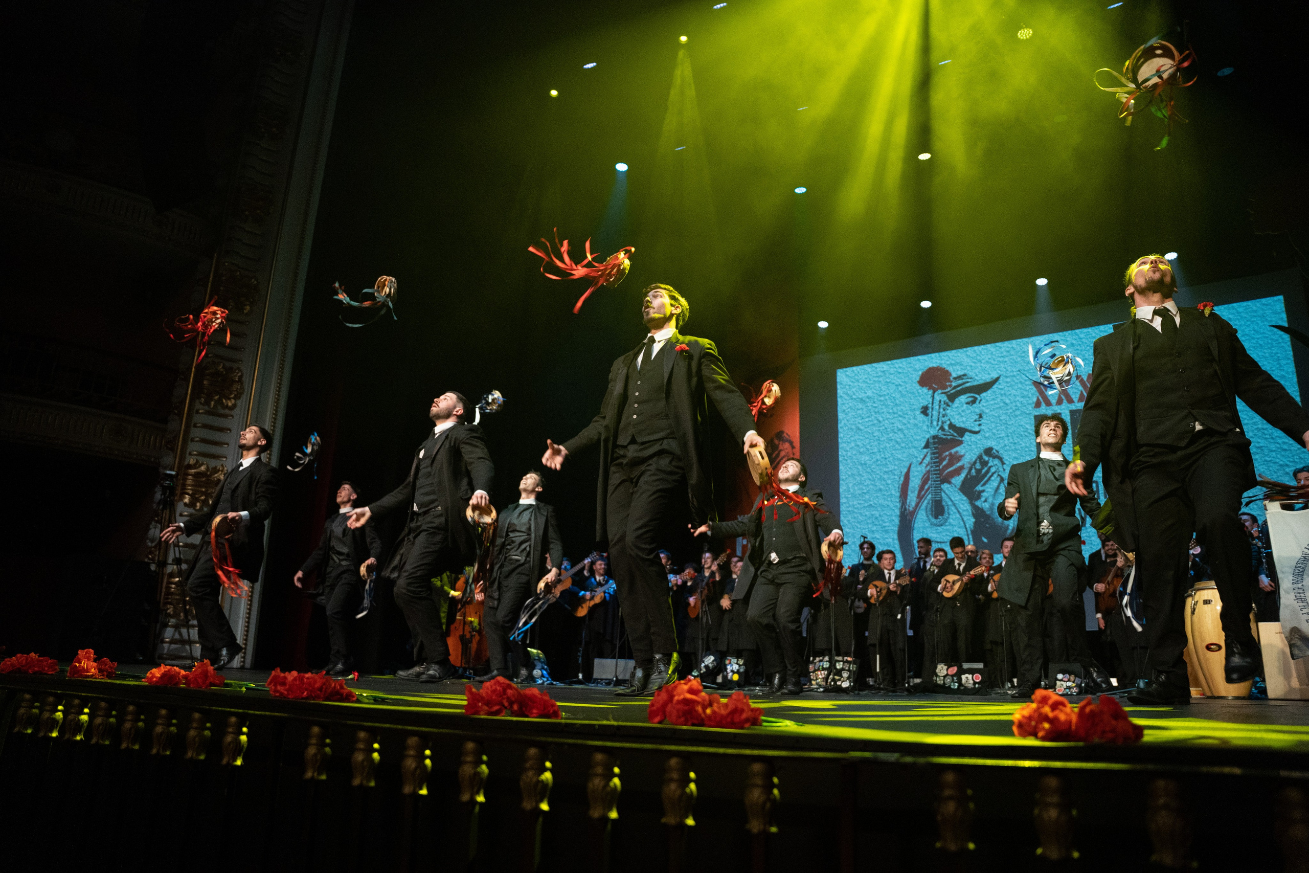 Grupos Culturais e Espétaculos. Ínicio