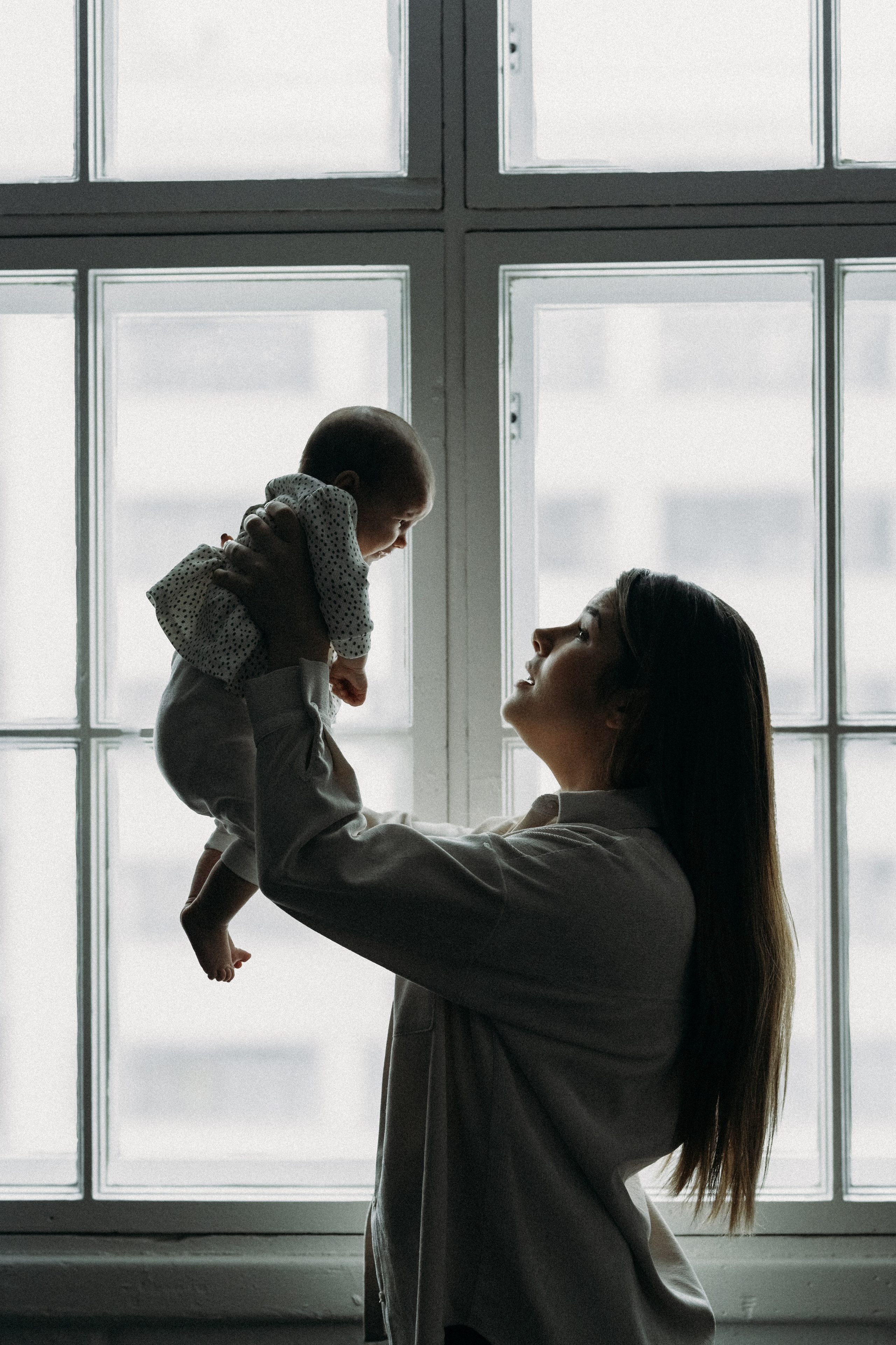 Family, bnw, photoshoot. Wedding and portrait photographer in Helsinki Vickan O