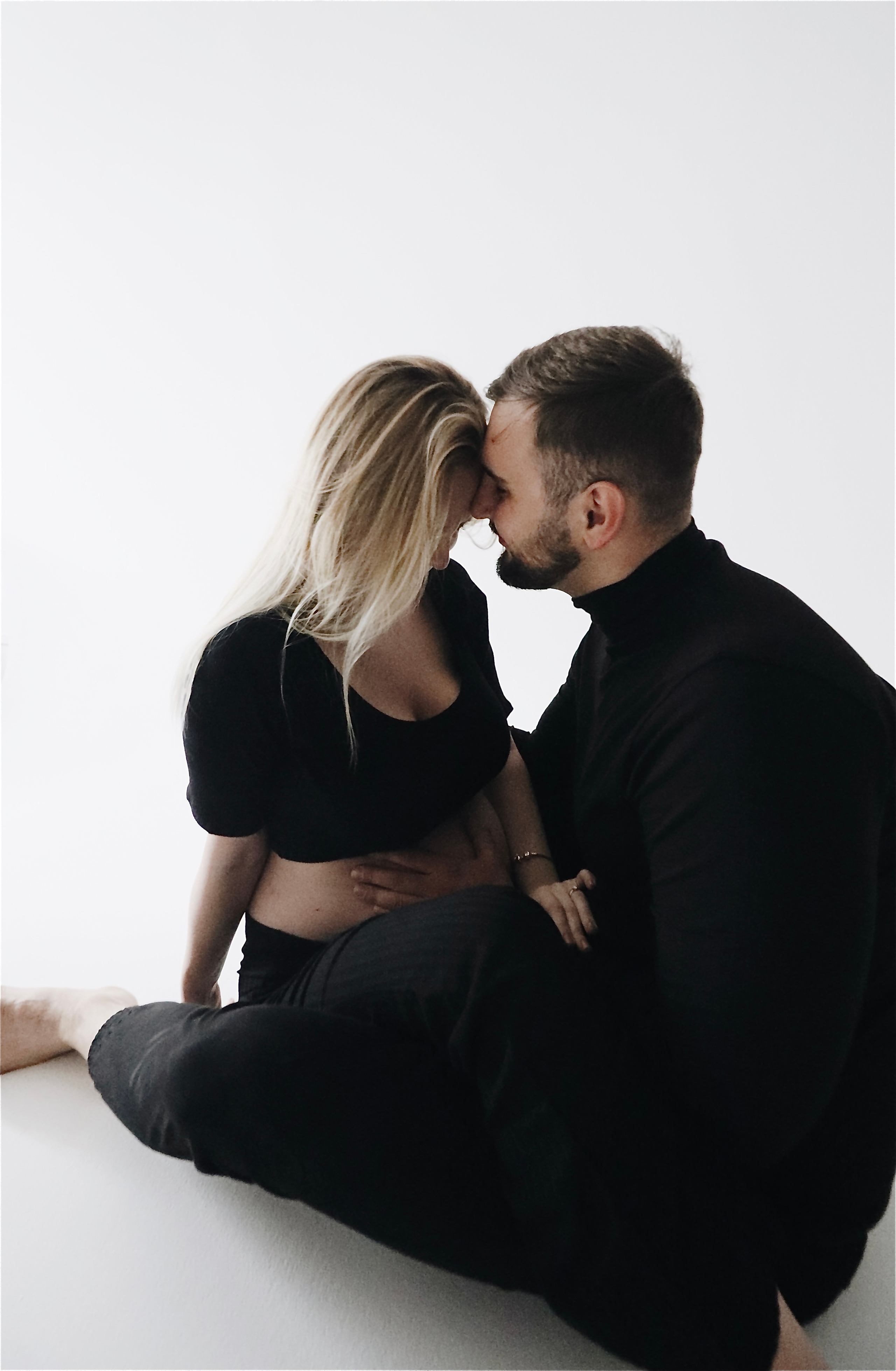 Беременность — Любовь — Студия. Анастасия Крылова | Фотограф в Будапеште & Мюнхене