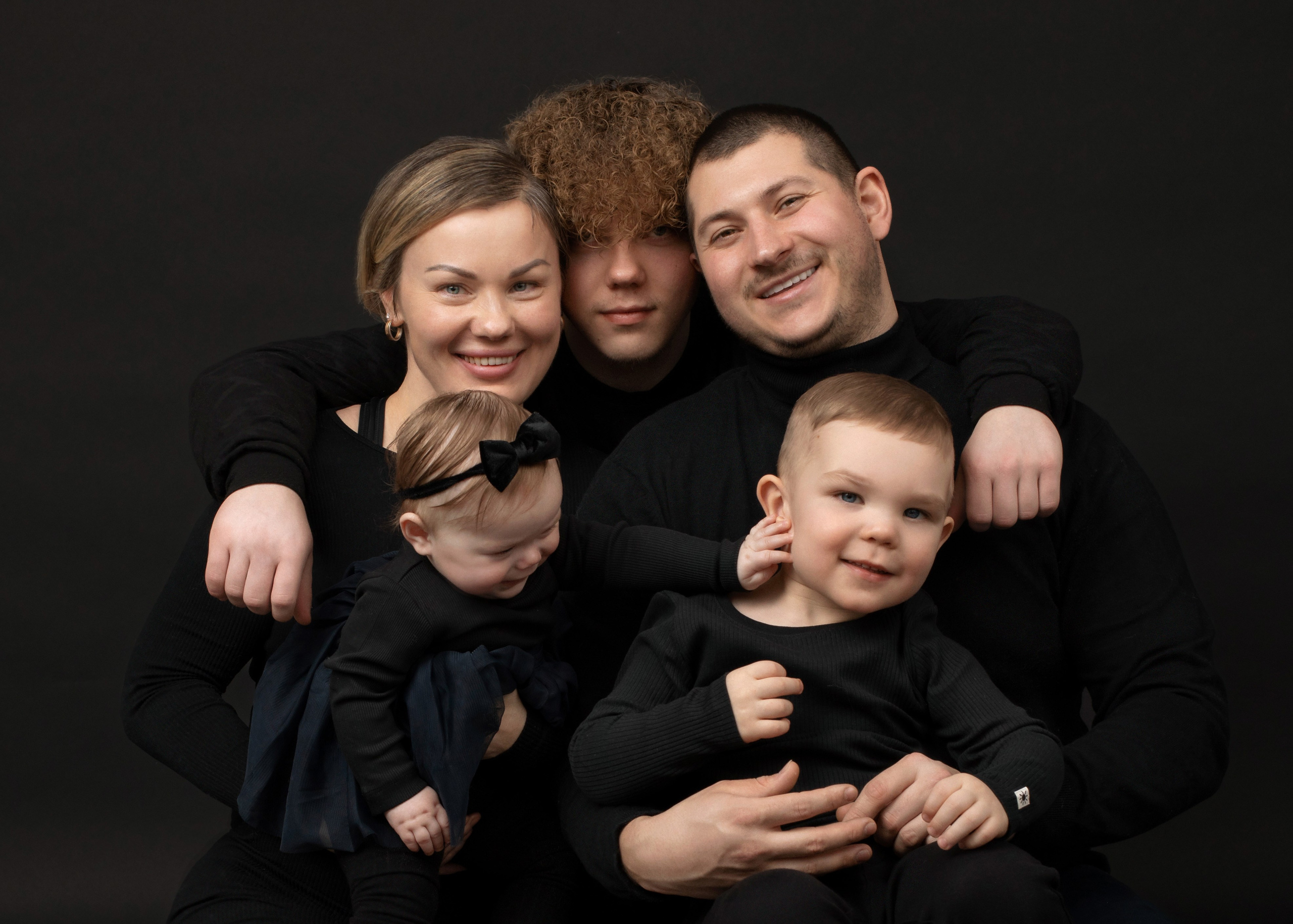 Семейная фотосессия на память в Хельсинки — Профессиональный фотограф. Екатерина Мансур Портретный фотограф в Финляндии (Хельсинки и Уусима)