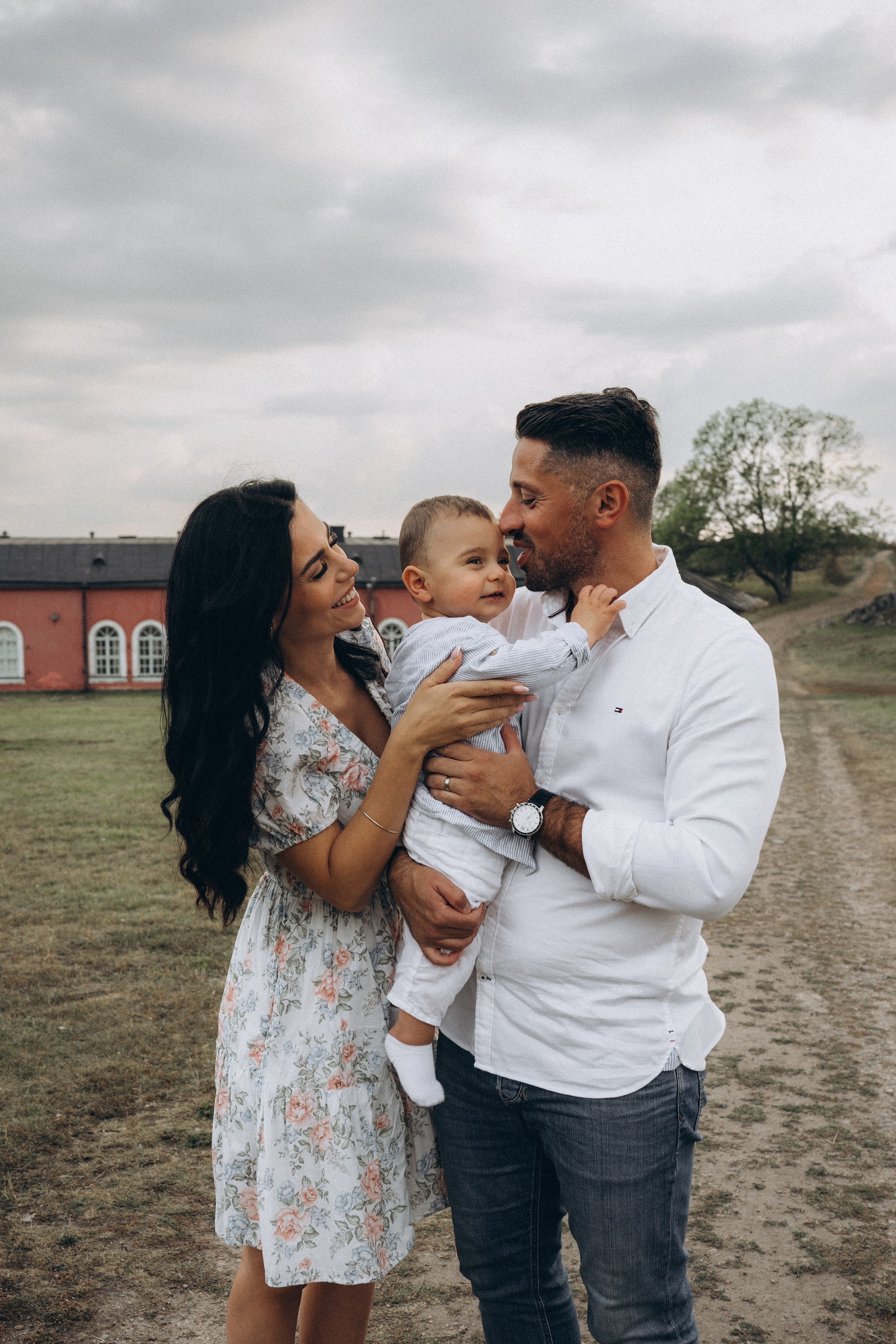 Summer. Wedding and portrait photographer in Helsinki Vickan O