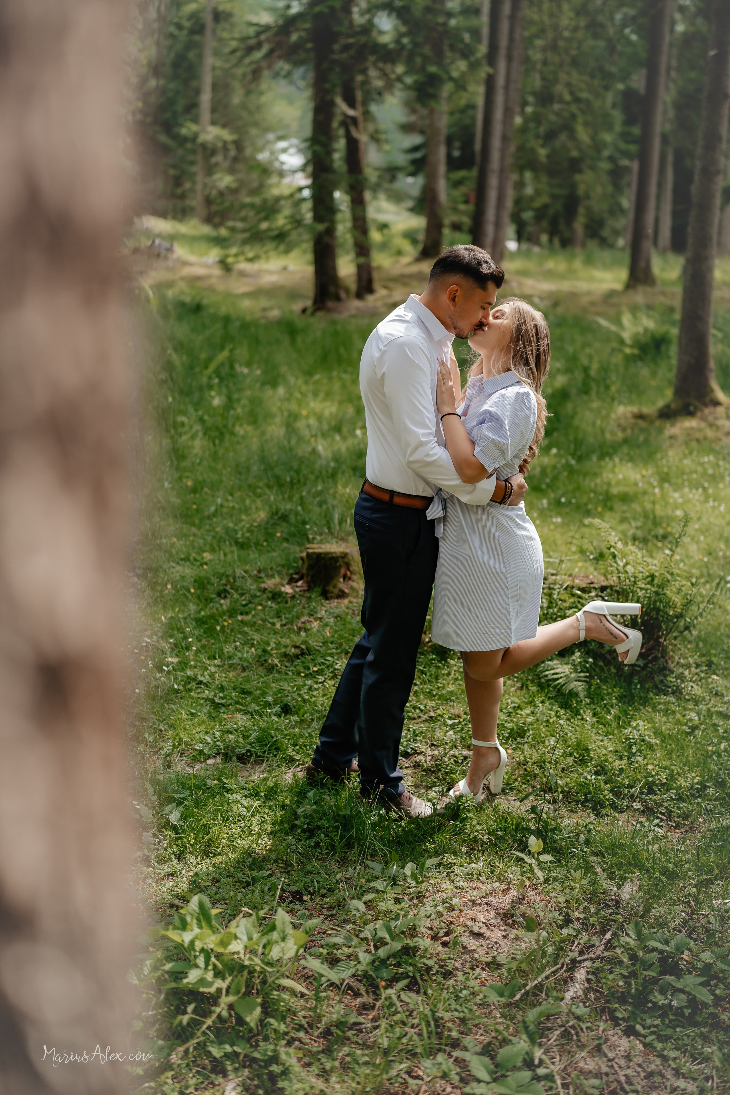 Andreea & Cosmin - O superba sedinta foto. Marius Alex fotograf de eveniment si portret din Suceava