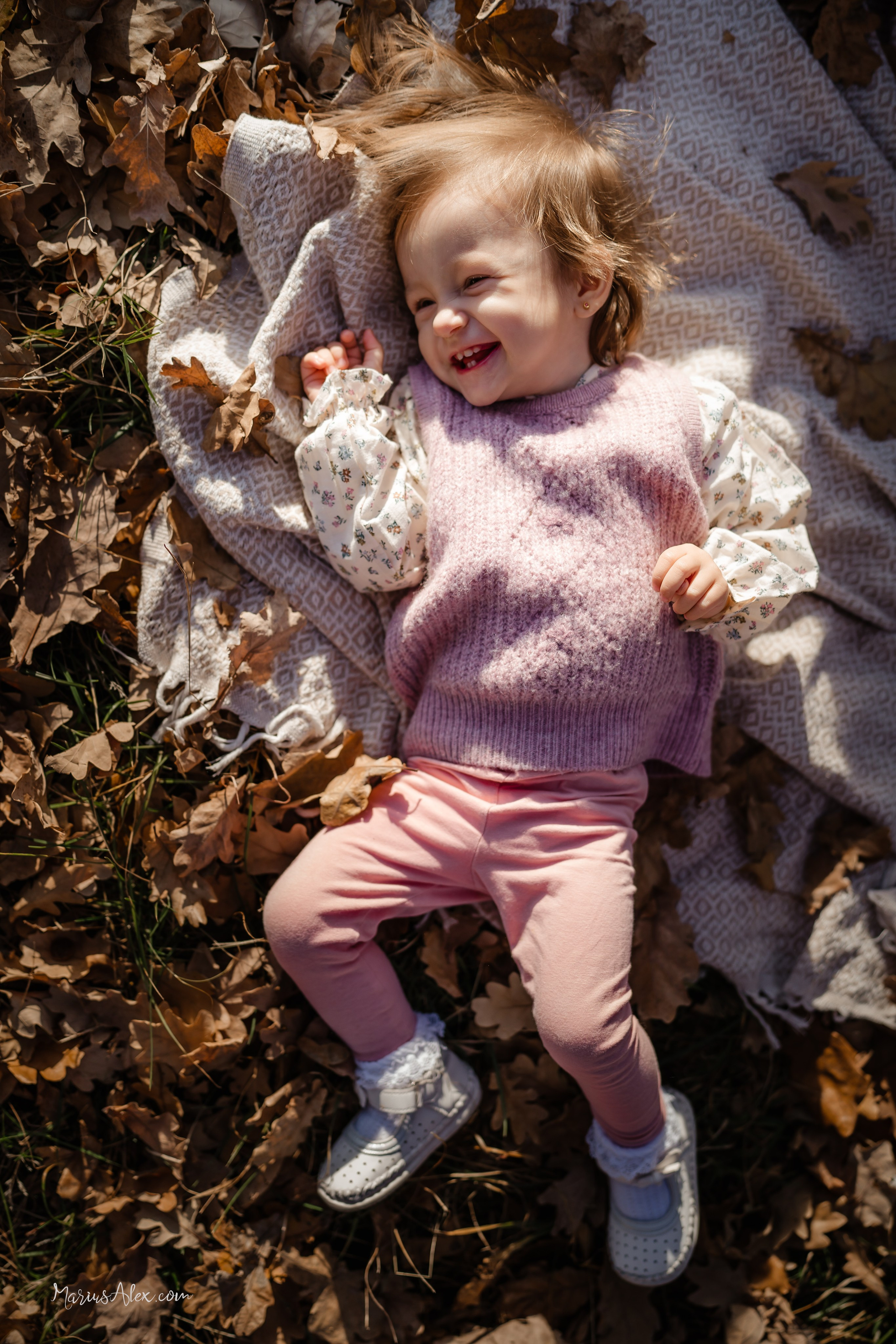 Sofia - Soare si frunze🍁🍁🍁. Marius Alex fotograf de eveniment si portret din Suceava