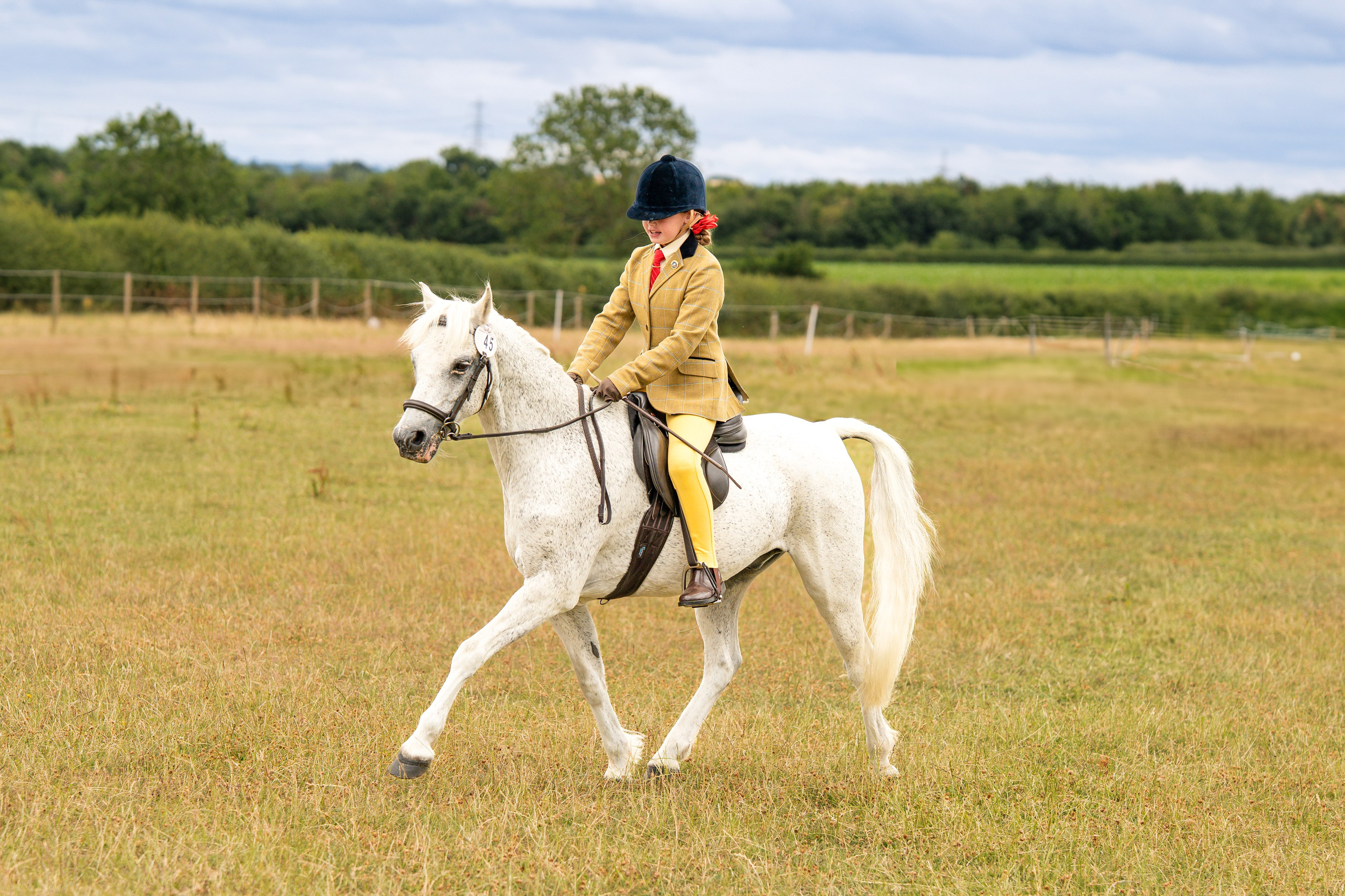 Show Jumping Photography in Leicestershire | Equine Action Shots by El. Leicestershire Equine Photography by El | Authentic Equine Portraits & Events