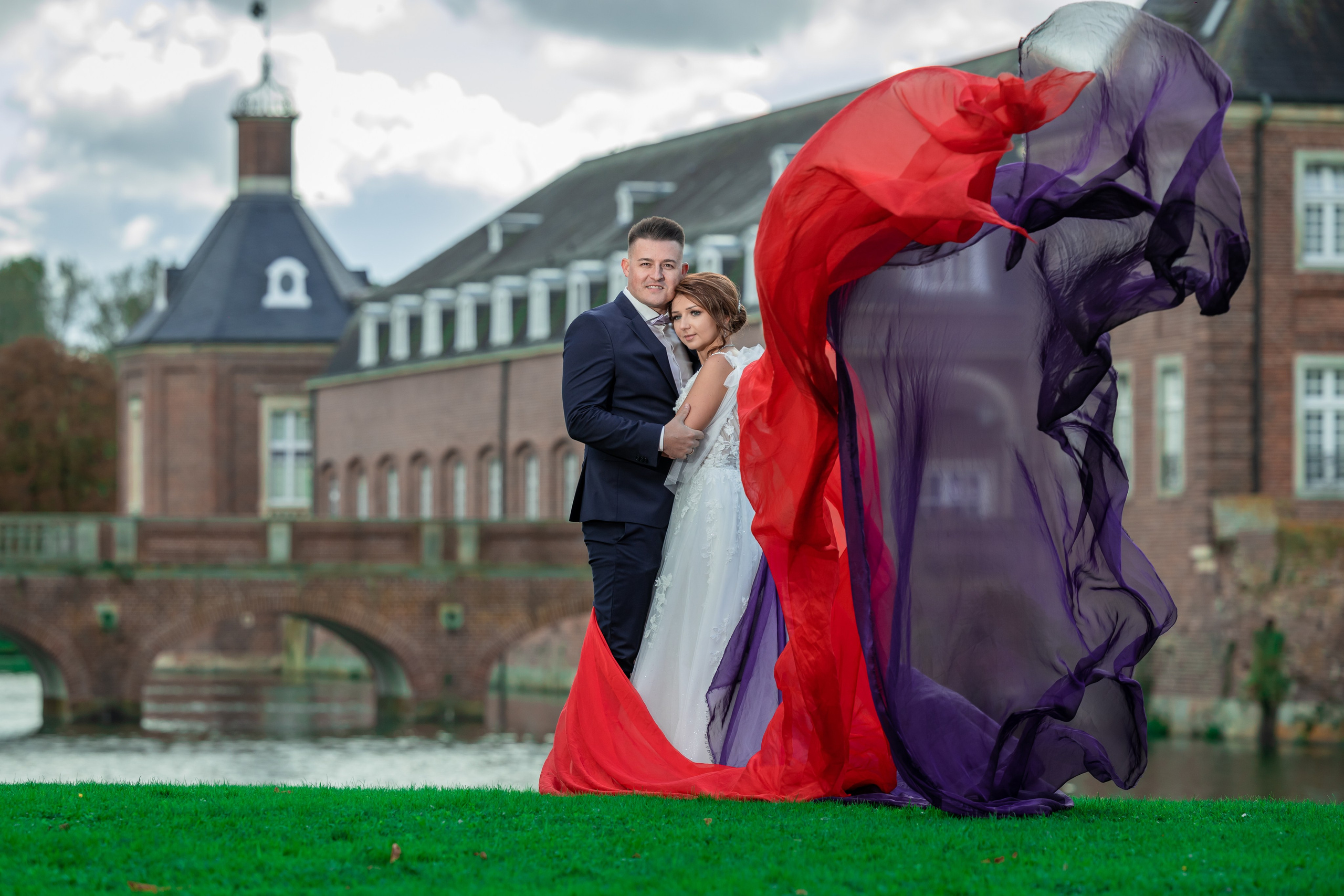 Hochzeitsfotograf Deutschland – Emotionale Fotos. Fotograf Sergej Nevelskij in Dortmund — Emotionale Hochzeitsfilme, Immobilienaufnahmen & individuelle Fotobücher