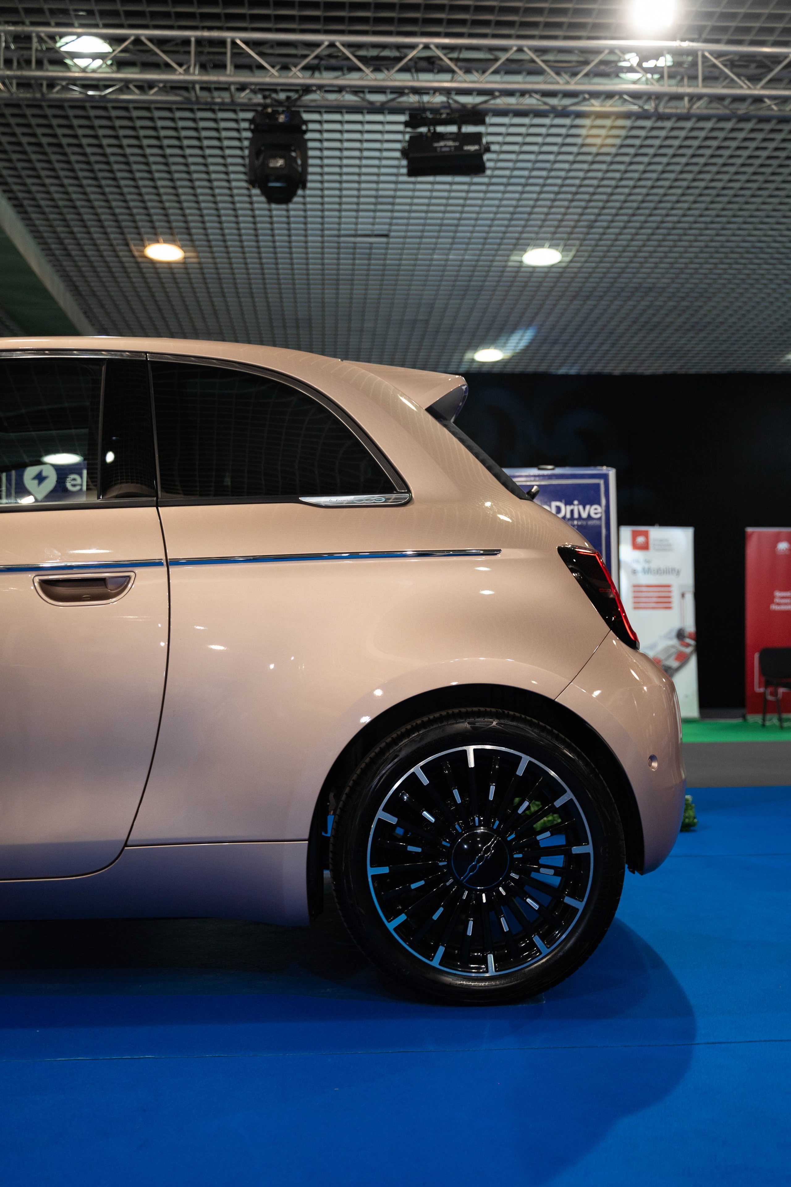 Electric Vehicles Days in Novi Sad 2024. Zhukov studio