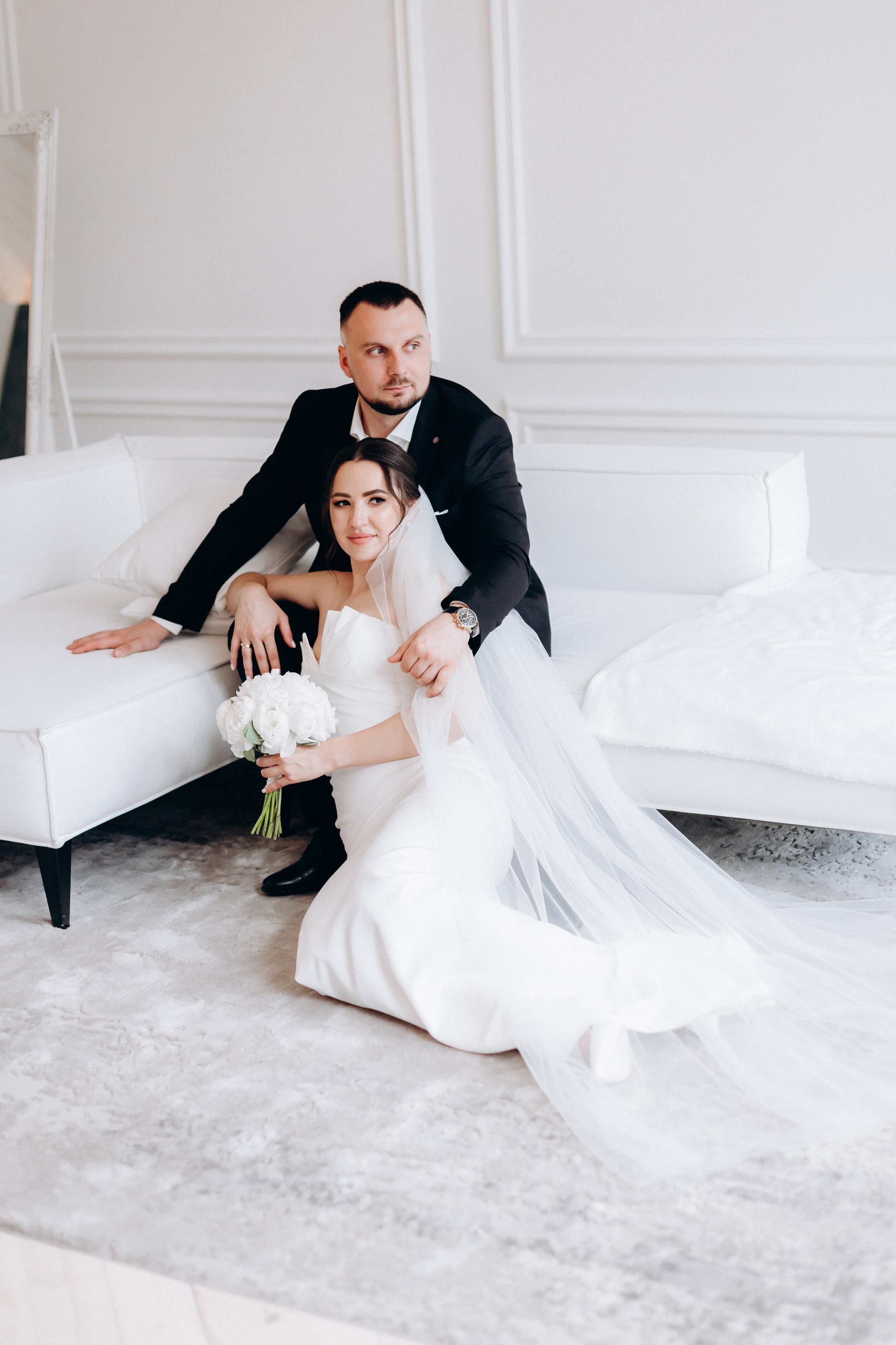 White Wedding. Wedding and Family Photograph