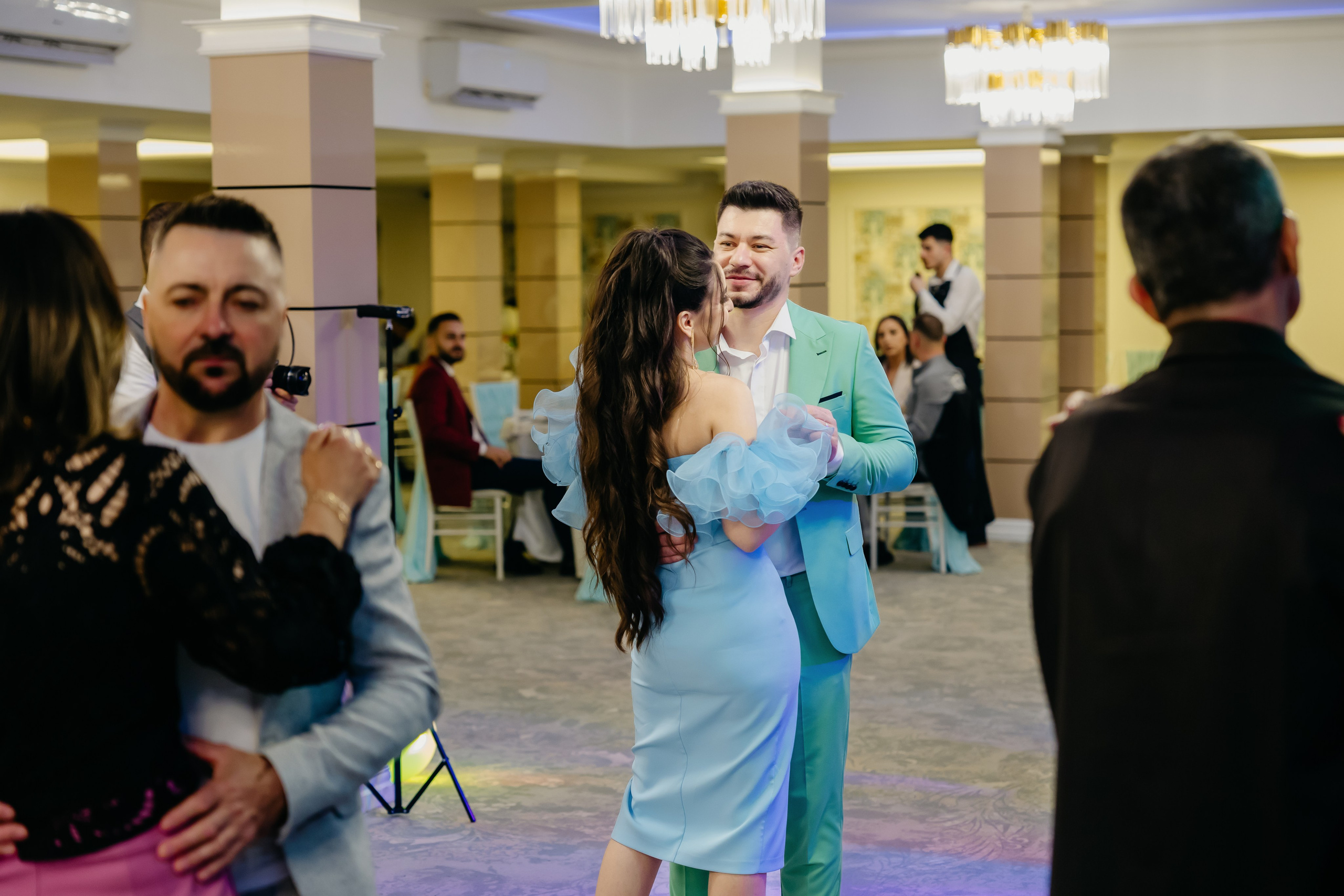 Fotografie De Botez MdimaFotoStudio. MDimaFotoStudio. Fotograf de nuntă, evenimente private și de familie