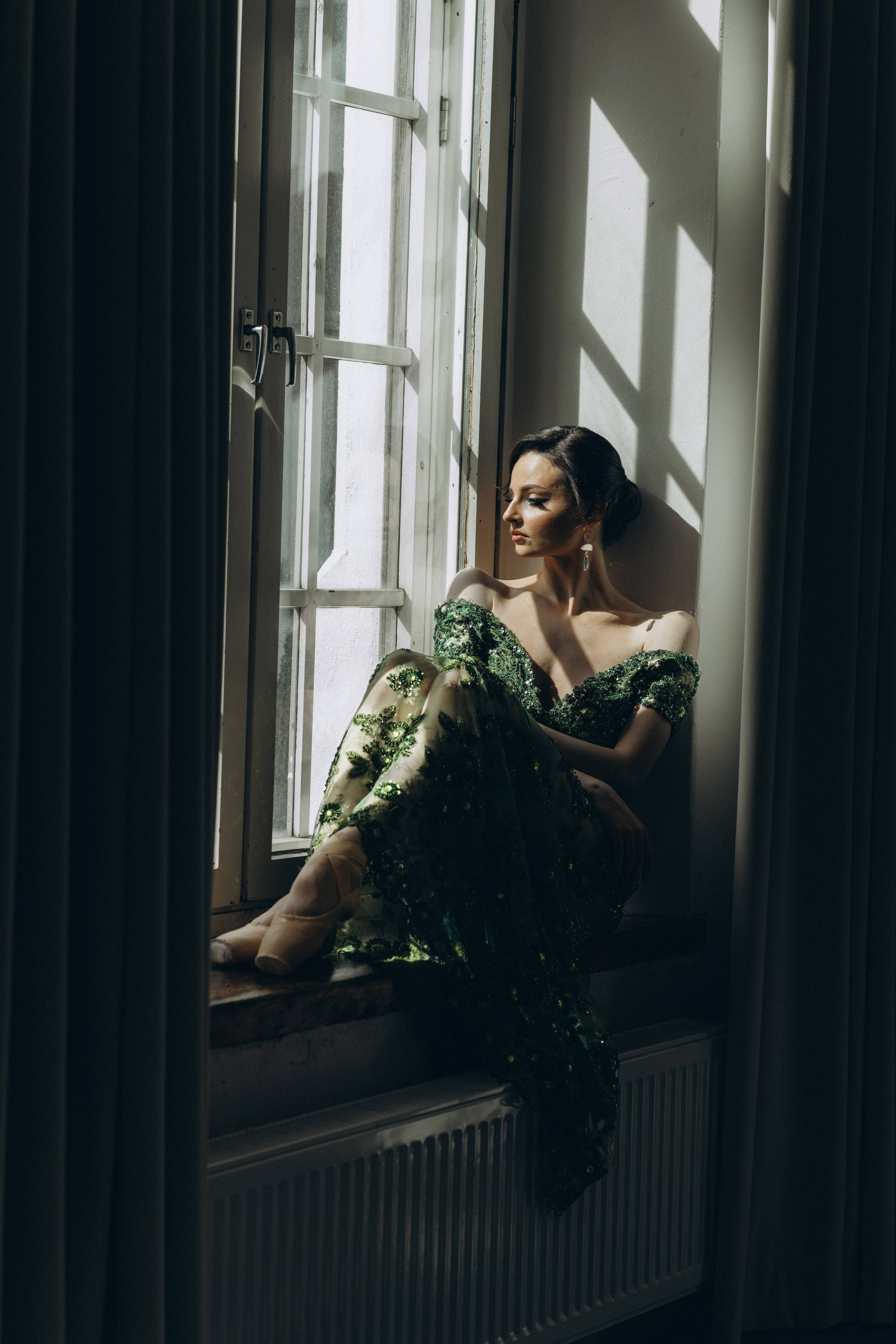 Riikka Couture, Riikka Ikäheimo, Violetta Keller, Portrait, Dancer. Wedding and portrait photographer in Helsinki Vickan O