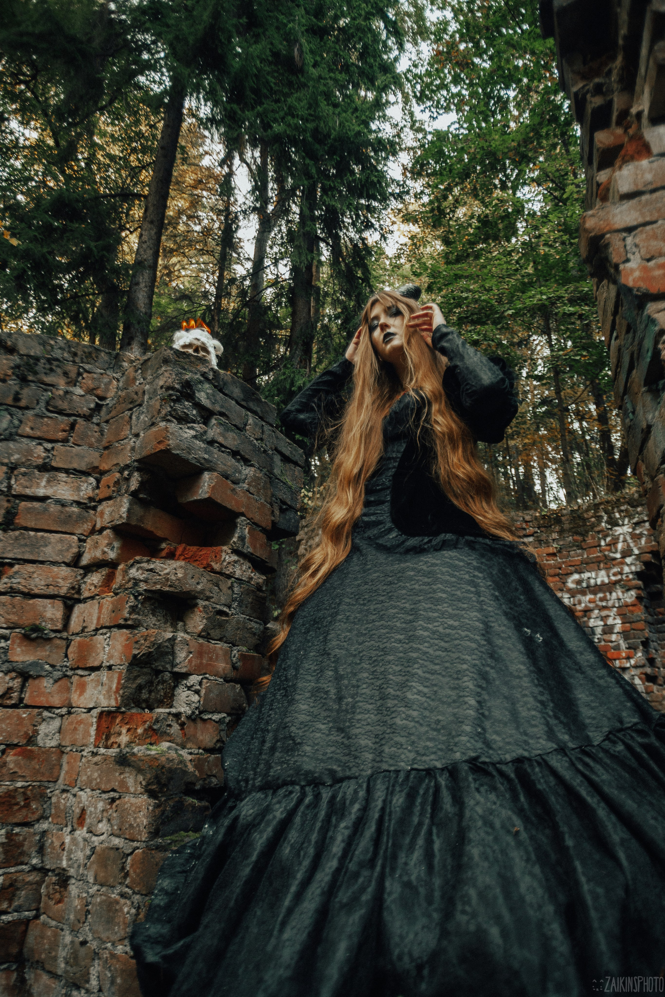 The Dark Autumn. Main