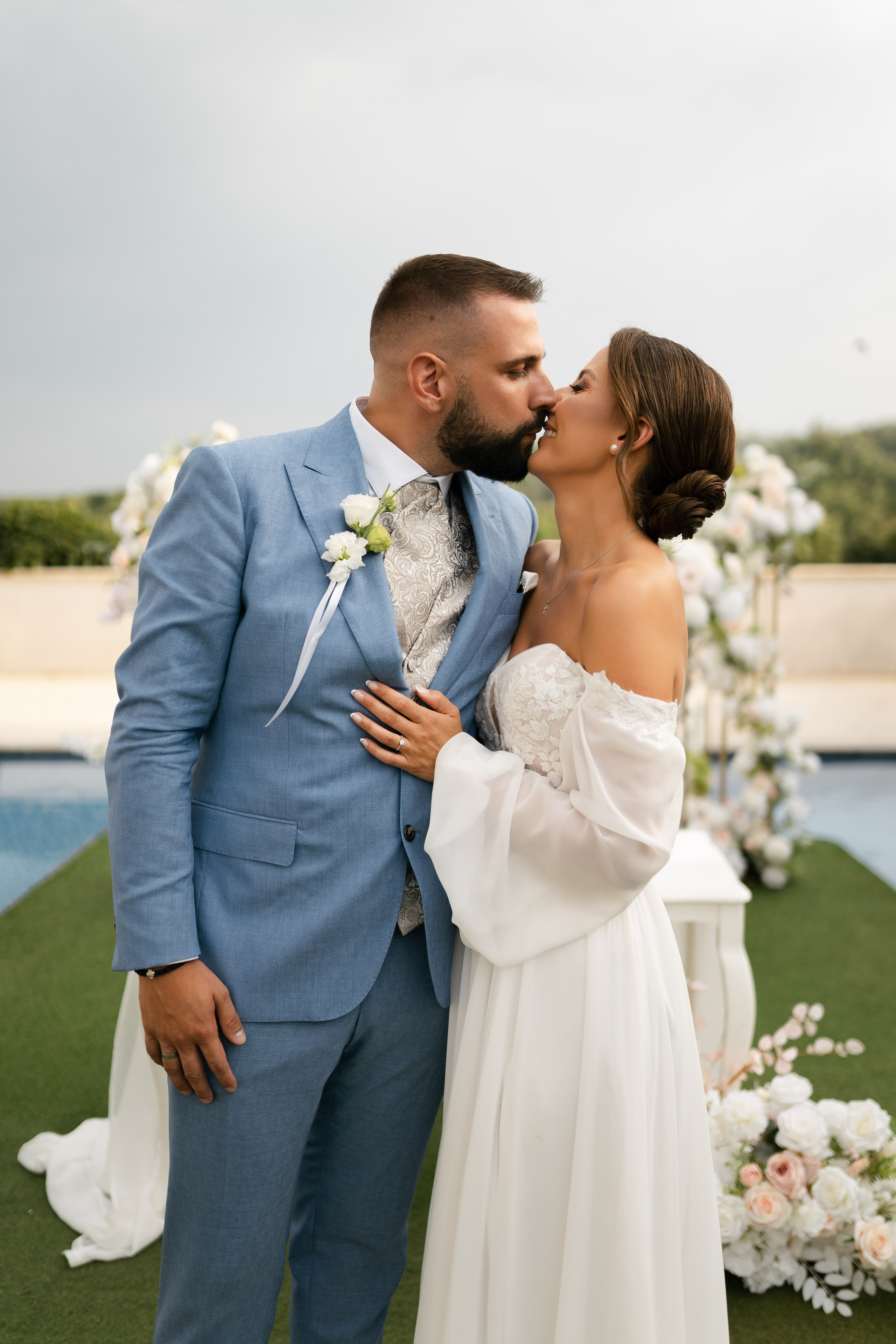 M&D|Between City Lights and Hidden Oasis. Black Sheep Produkcija| Wedding Photography and Wedding Films, based in Kragujevac, Europe / Fotograf i videograf, Kragujevac, Srbija