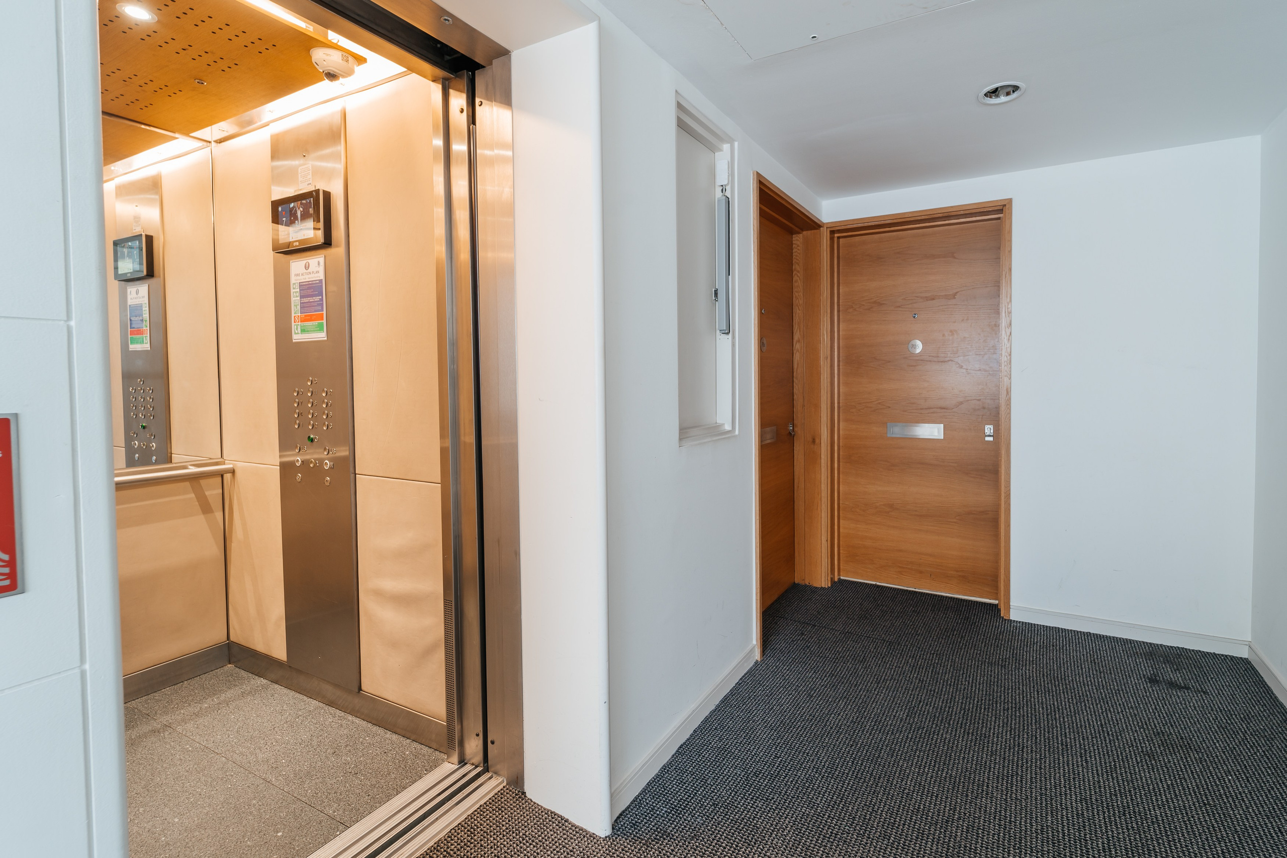 Photography of a 2 bedroom flat. Photographer in England Ekaterina Romanova