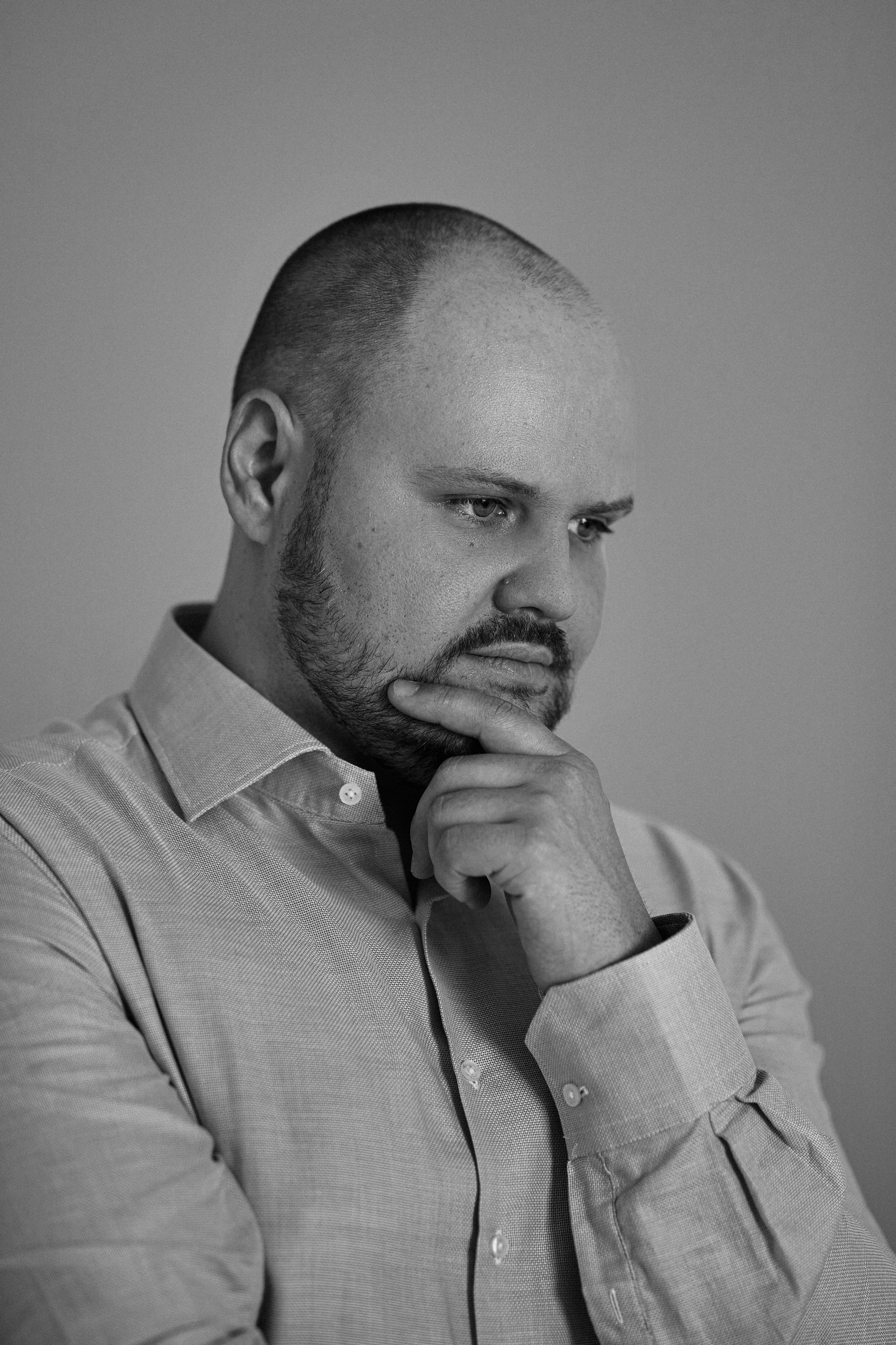 Денис. Бизнес портрет. Фотограф в Барселоне Жанна Захарченко