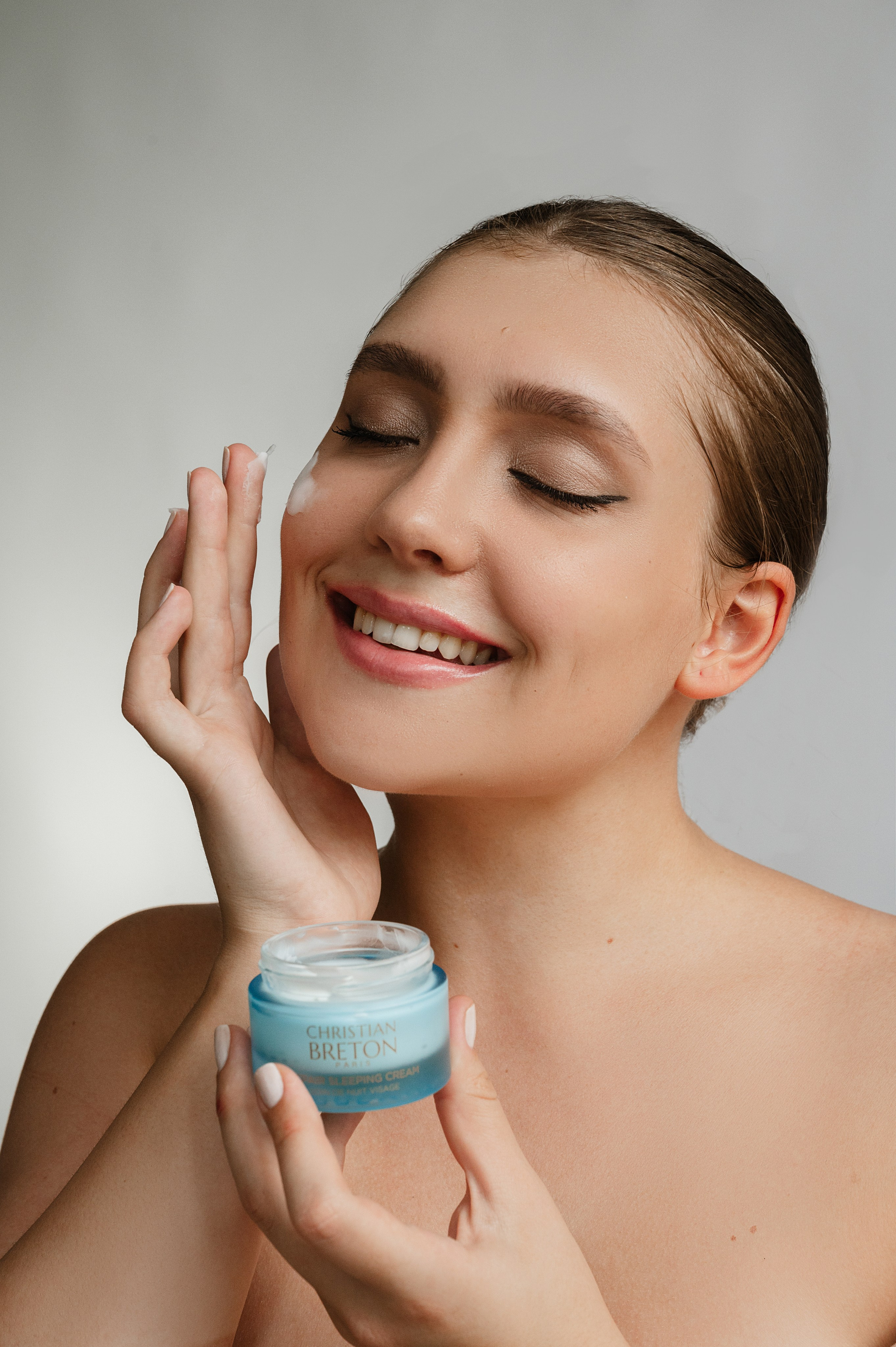 Skin&Care beauty shop. ANNA-MARIA PHOTO CONTENT CREATOR — фотограф, естет, художник і візуальний експерт Instagram у Празі