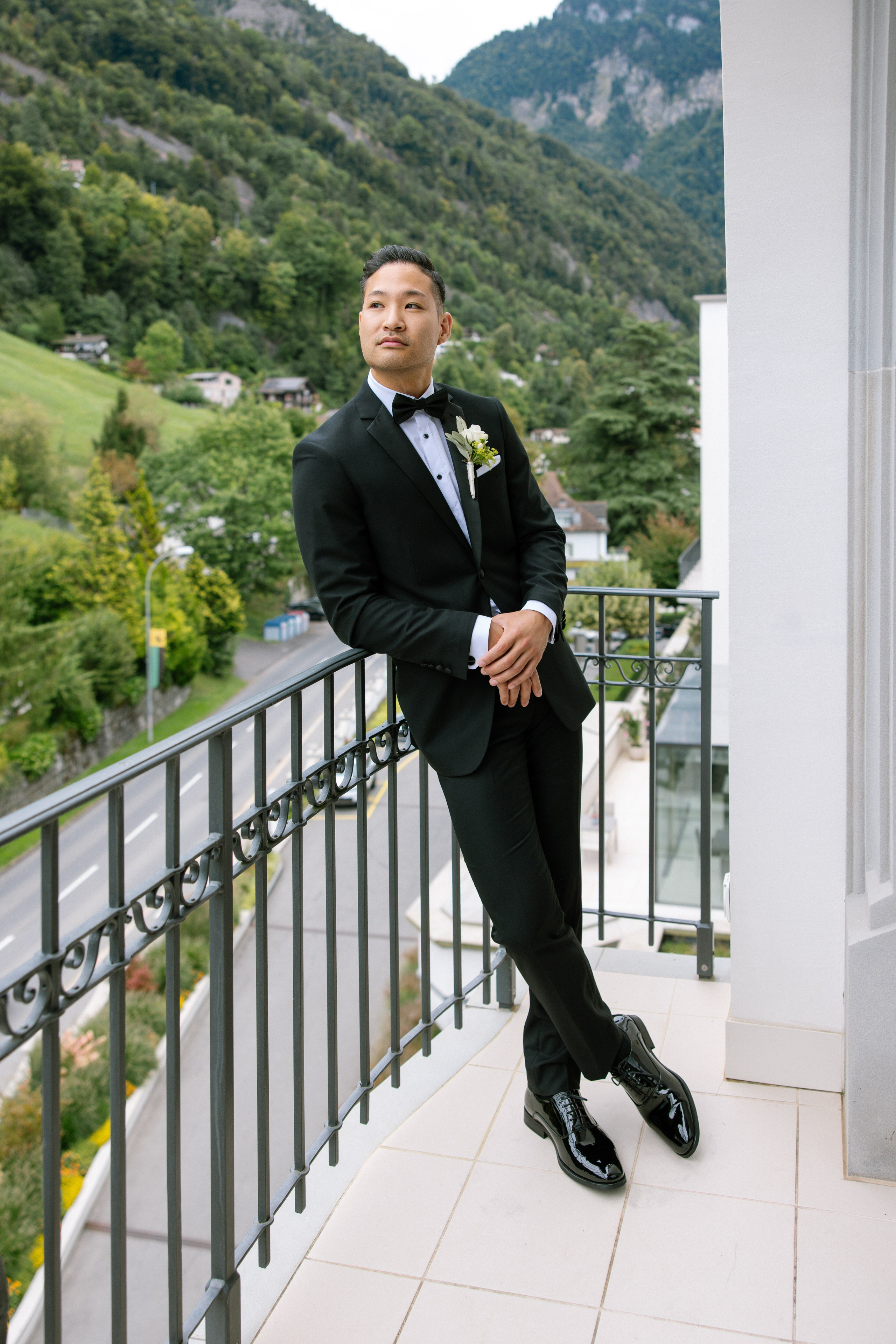 Intimate wedding at Parkhotel Vitznau on Lake Lucerne. Wedding and Family Photographer Switzerland and Italy. Valeria Diaz