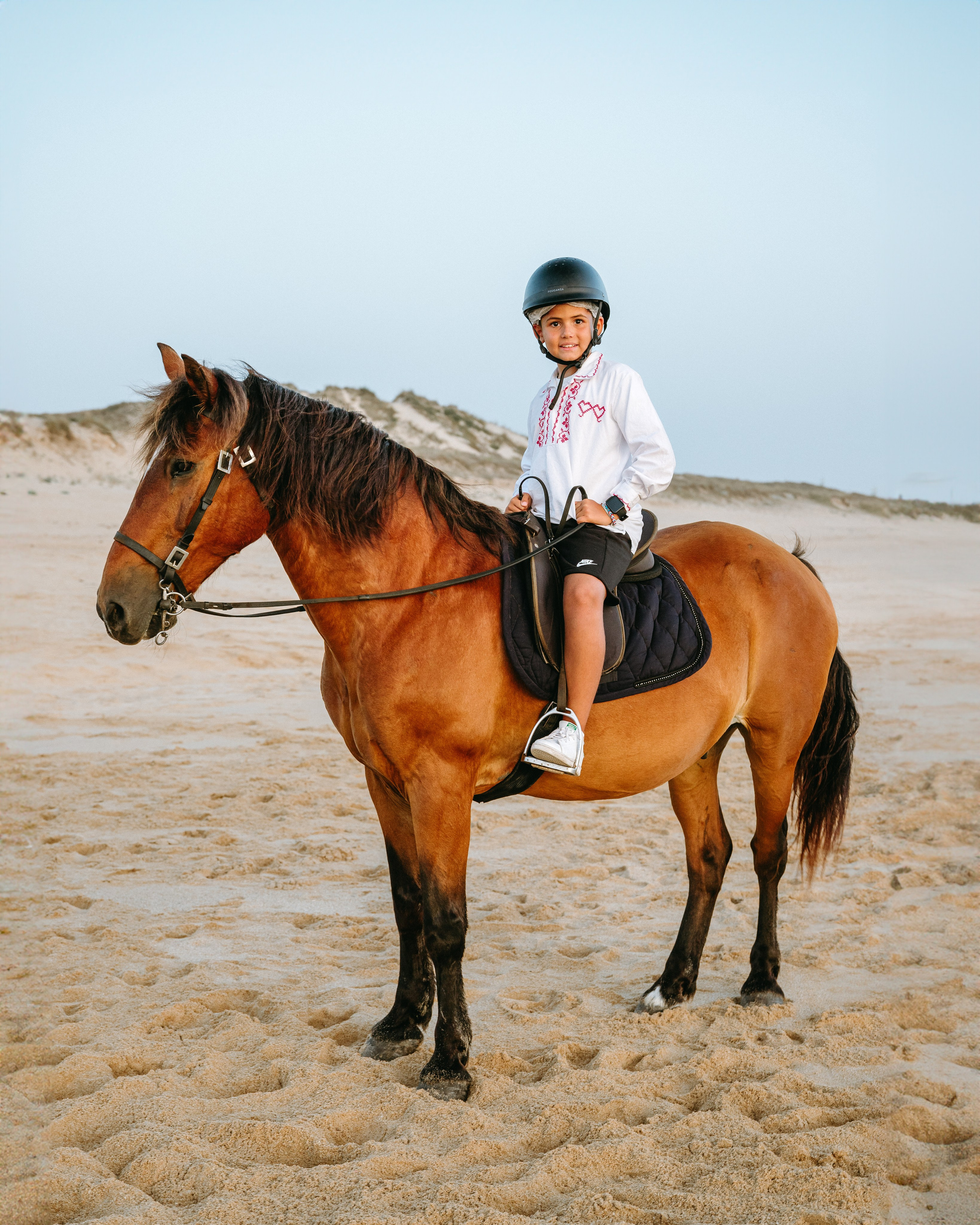 Marlene & Tiago com filhos. Passeios a Cavalo na Praia Peniche | Eco Salgados Agroturismo