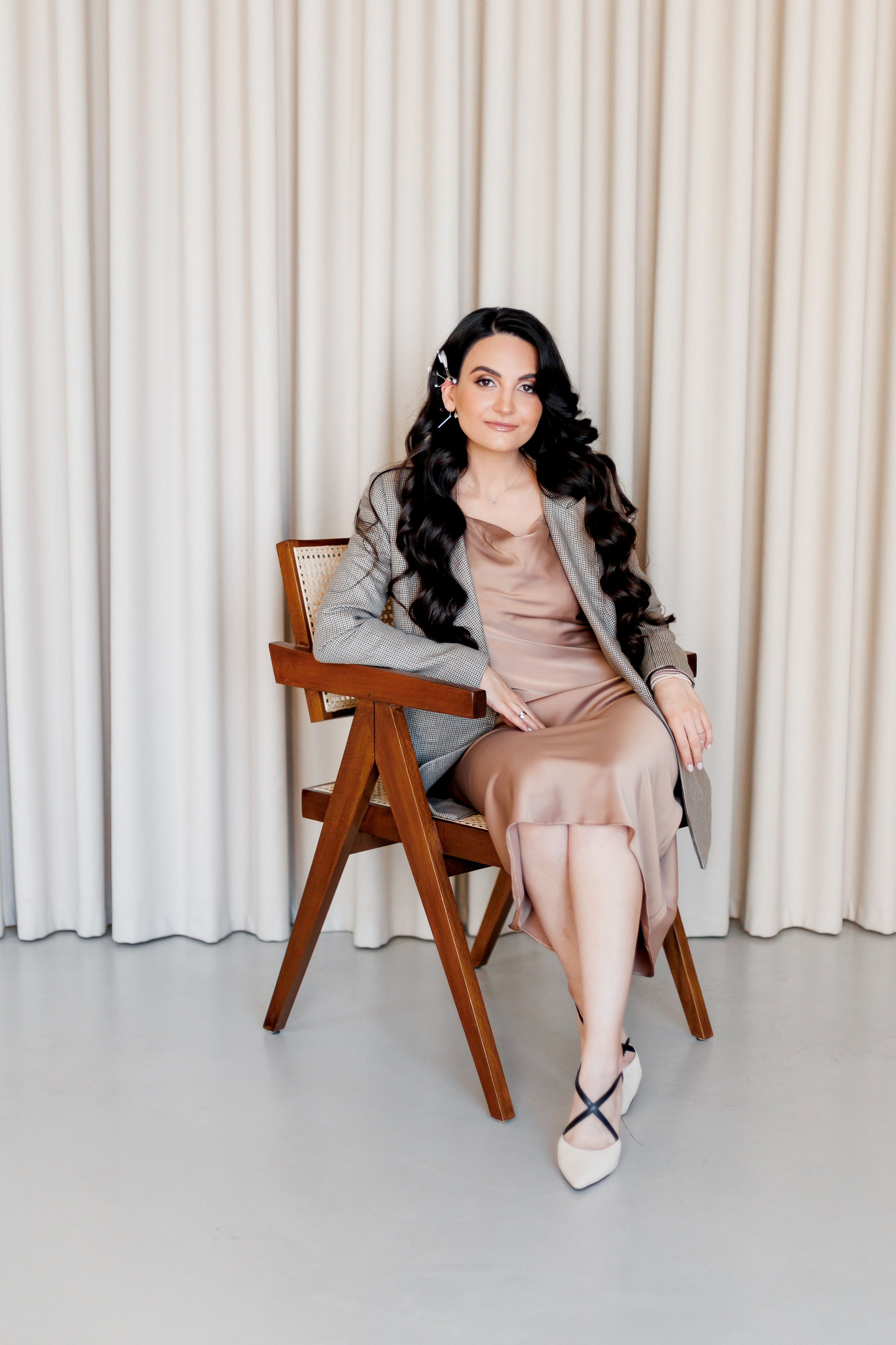 Gretta. Wedding and Family Photograph